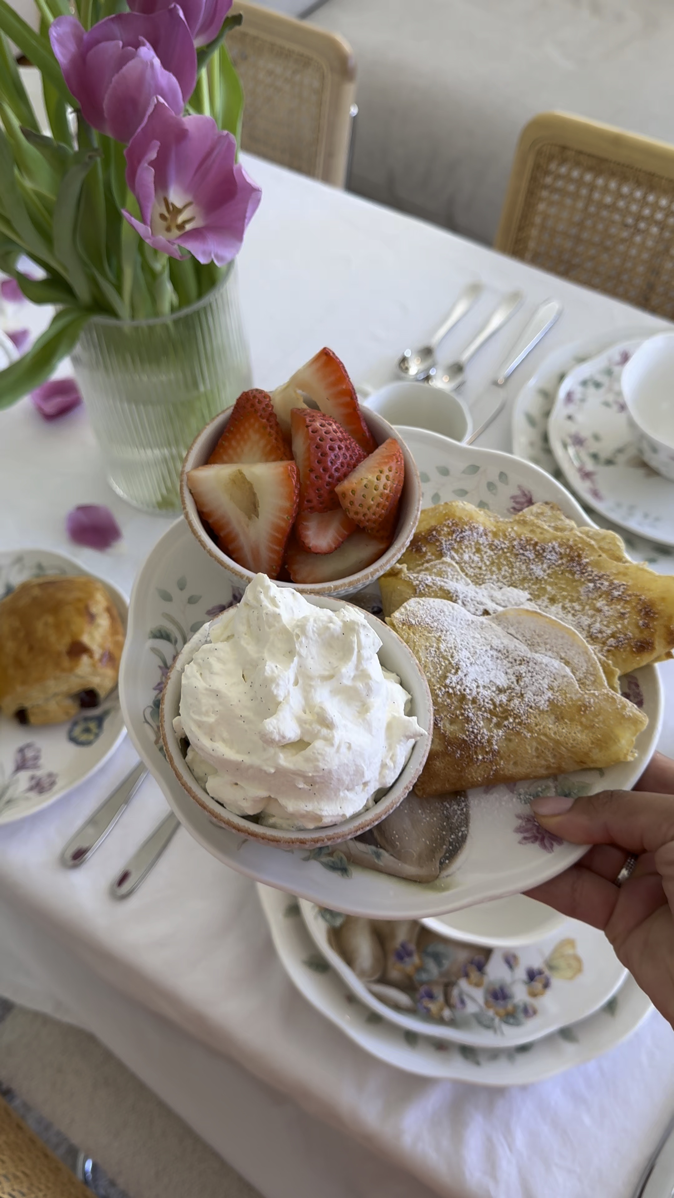 Easter bruEaster

#LTKSpringSale #LTKHome #LTKFindsUnder100