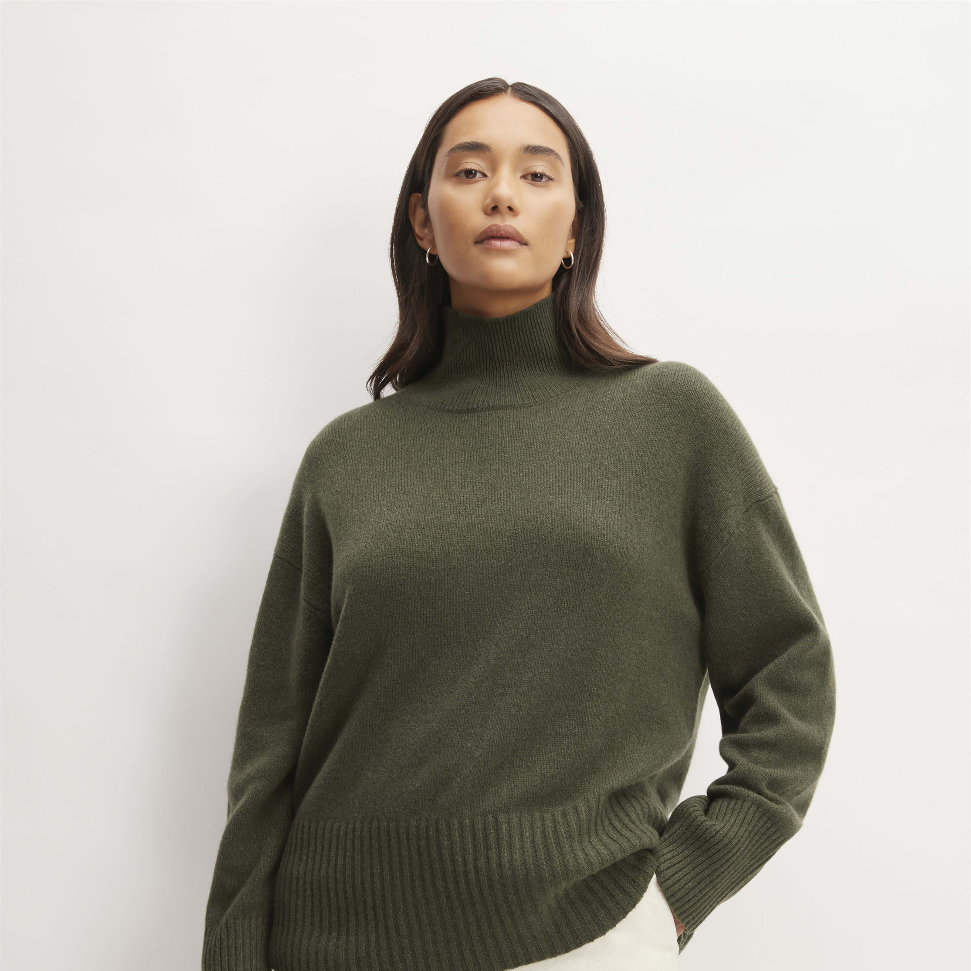 Women's Cashmere Oversized Turtleneck Sweater by Everlane in Olive, Size XXS | Everlane