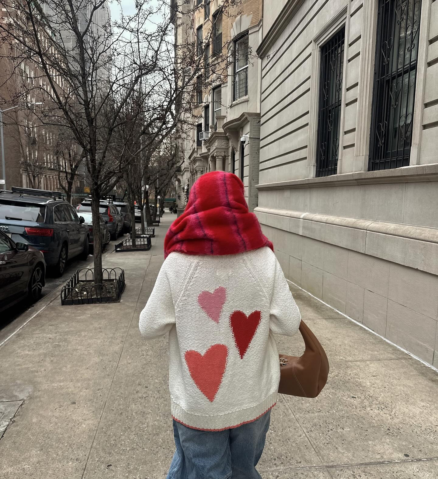 valentine looks cont. 💕❤️ feat. one of my favorite valentine sweaters from a few years ago 💓

🏷️ winter outfits, Valentine’s Day outfit, Valentine’s Day outfit ideas, Valentine’s Day style, Valentine’s Day sweater, scandi style, European style, pinterest girl