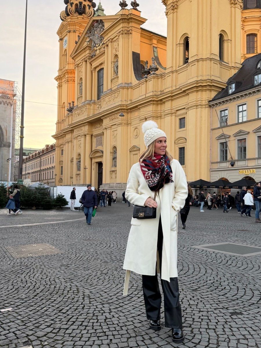Winter outfit in Munich

#LTKSeasonal #LTKdayinmylife #LTKOver40