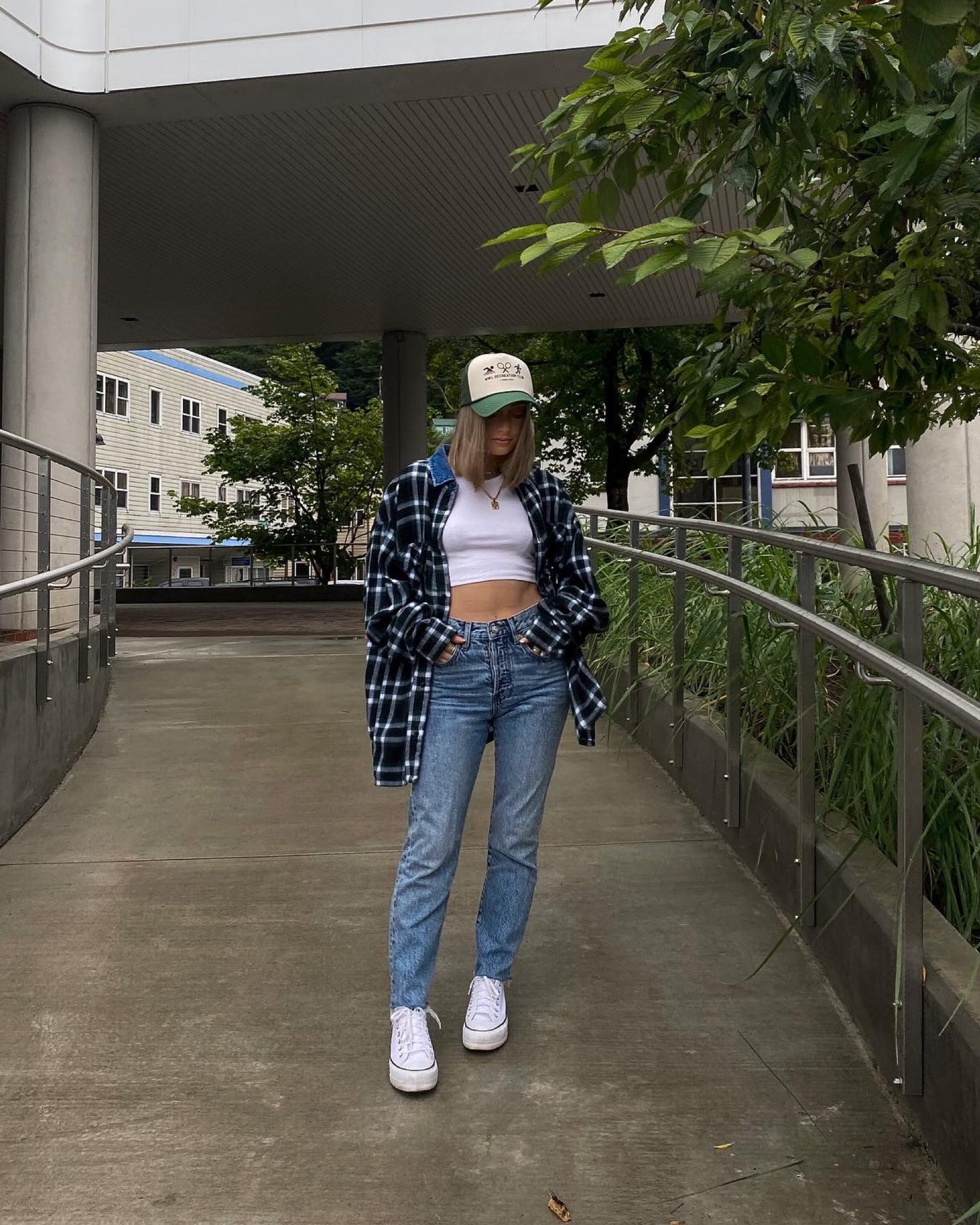 Flannel for Fall? Groundbreaking.

Btw, these jeans are the MOST flattering pair I own. Buying them in every color. Wearing a size 1… all me petite ladies, I highly recommend.
 
Petite outfit, petite style, jeans, denim, plaid shirt, flannel


#LTKstyletip #LTKunder100 #LTKSeasonal