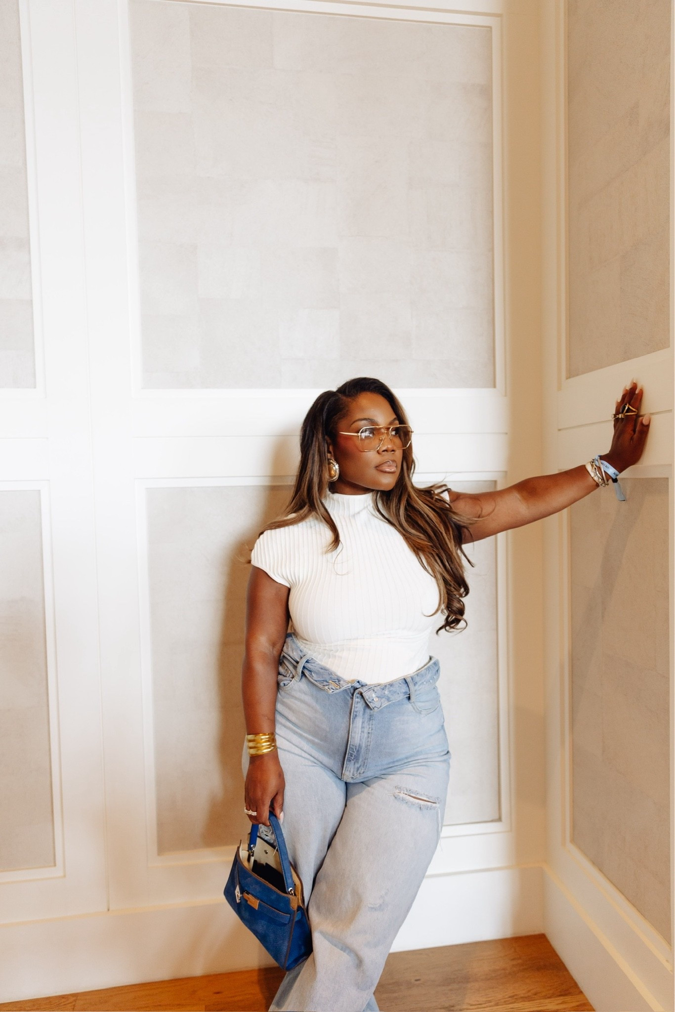 My outfit from LIVE TV with Fox News 4 “Good Day Dallas: Ten on Ten” to talk all things shopping as a Curvy Midsize/Plus-Size woman 🥹

So grateful to be able to share my heart in helping Curvy women like myself to love their curves and how to dress them well.

This look felt perfect for the occasion. Sizing details below:

Top: Small
Jeans: 46

#LTKootd #LTKMidsize #LTKSeasonal