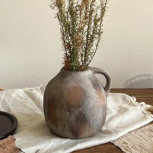 GDSZJLJ Rustic Terracotta Handmade Pottery Vase with Handle, 5.6 Inch Vintage Ceramic Rustic Farmhouse Vase for Home Decor, Farmhouse Flower Vases for Living Room, Bedroom, Thanksgiving Centerpieces | Amazon (US)