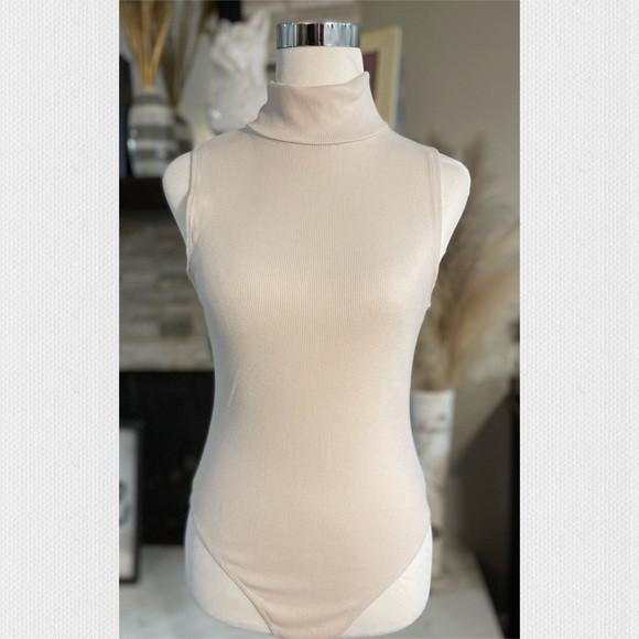 Turtleneck bodysuit | Poshmark