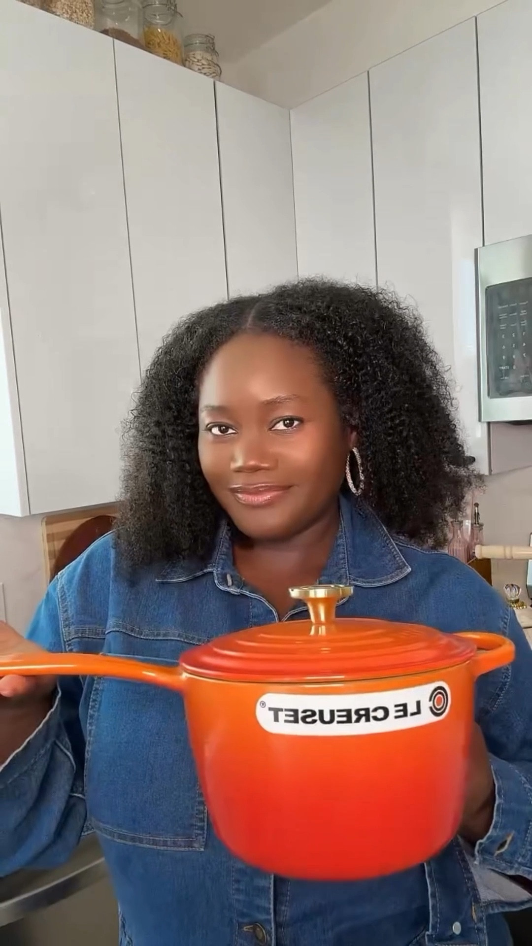 They’re finally here! So sparkly and so pretty. I’m obsessed!! 🧡🔥

#fyp #lecreuset #flamedoree #luxurycookware #luxury #millennial #duchessofsussex #meghanmarkle #92percent #blackwomen

#LTKFallSale #LTKHome #LTKSeasonal