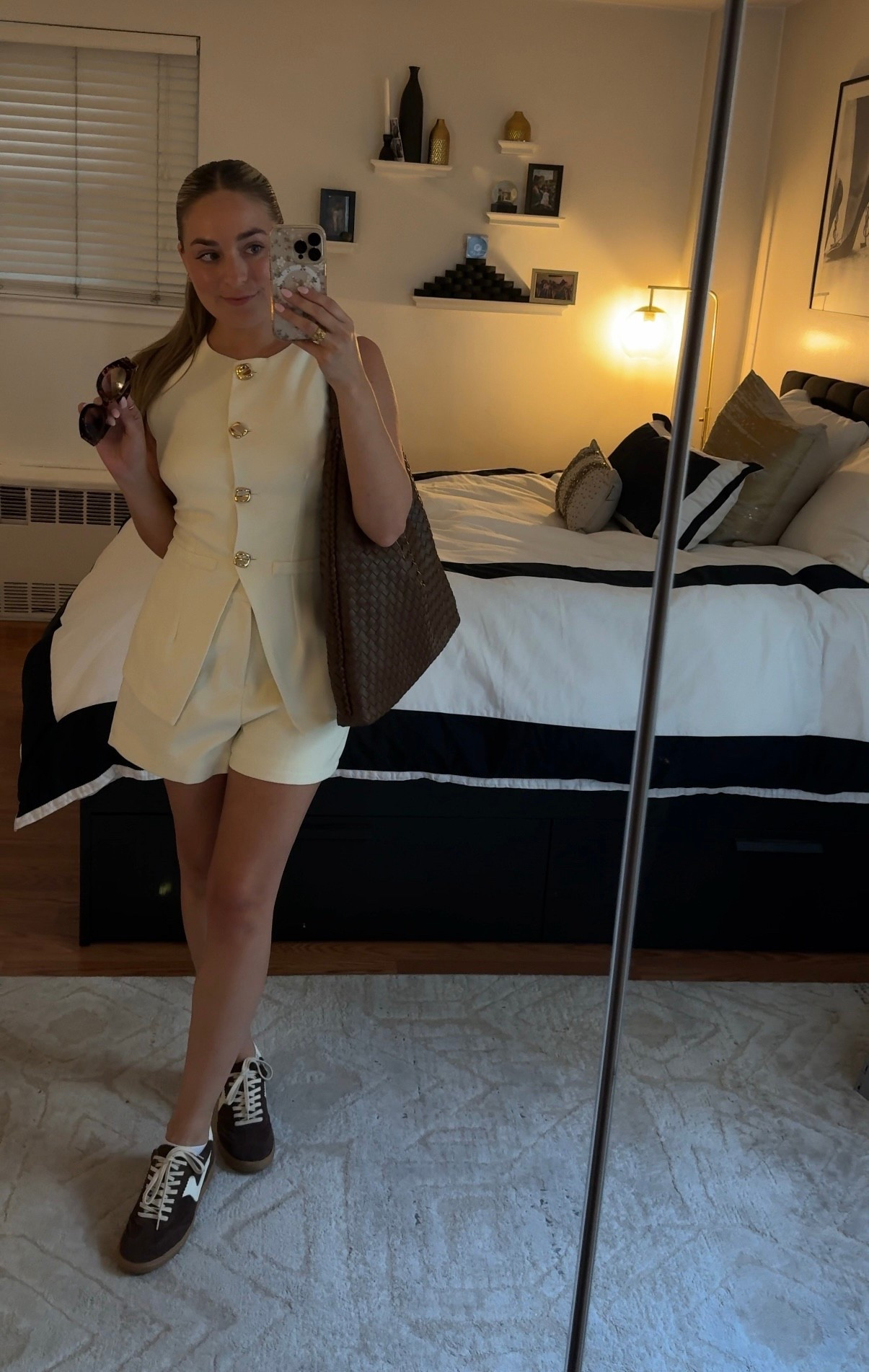 Day 1 US Open outfit! 

Vest set: Commense
Sneakers: Dolce Vita
Bag: NYC street vendor
Sunglasses: My roommate’s closet

#LTKWorkwear #LTKStyleTip #LTKPetite