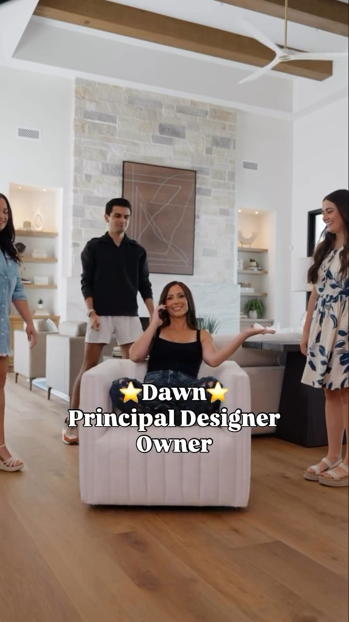 And there you have it. 😆 That is our team, personalities and all. 😂🫶🏼

Linking jeans!

#interiordesignerofinsta #interiordesignerlife #homedesign #homerenovation #homedecor #homestaging #interiordesignersofinsta #designteam #teamintroduction #arizonadesign #arizonainteriordesign