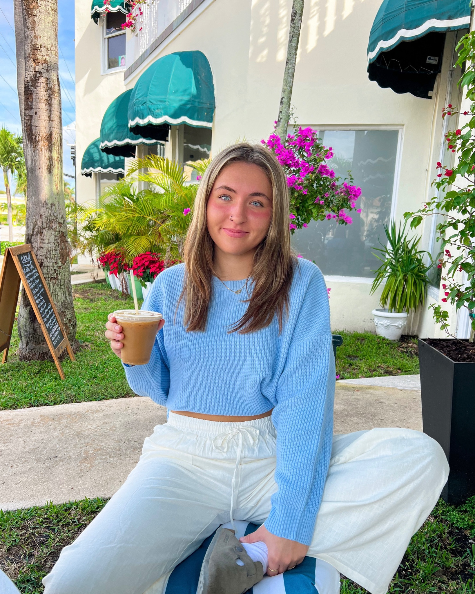 simple but cozy outfit!! perfect for a coffee shop run!!☕️

#LTKstyletip #LTKfindsunder50 #LTKSeasonal