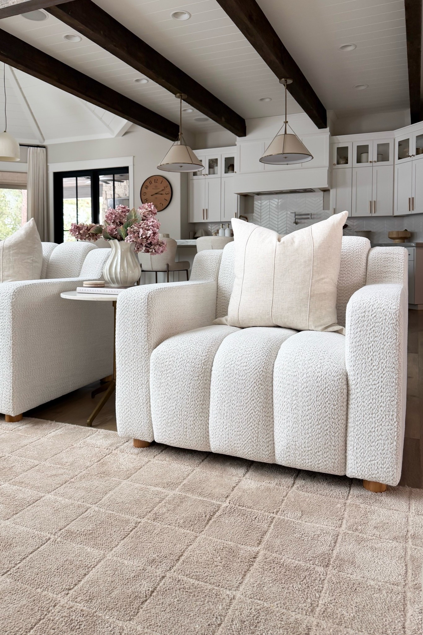 Top seller of the week AGAIN!

Home, home decor, home finds, home accents, accent chair, living room, living room inspo, area rug, modern home, neutral home, organic home

#LTKSeasonal #LTKHome