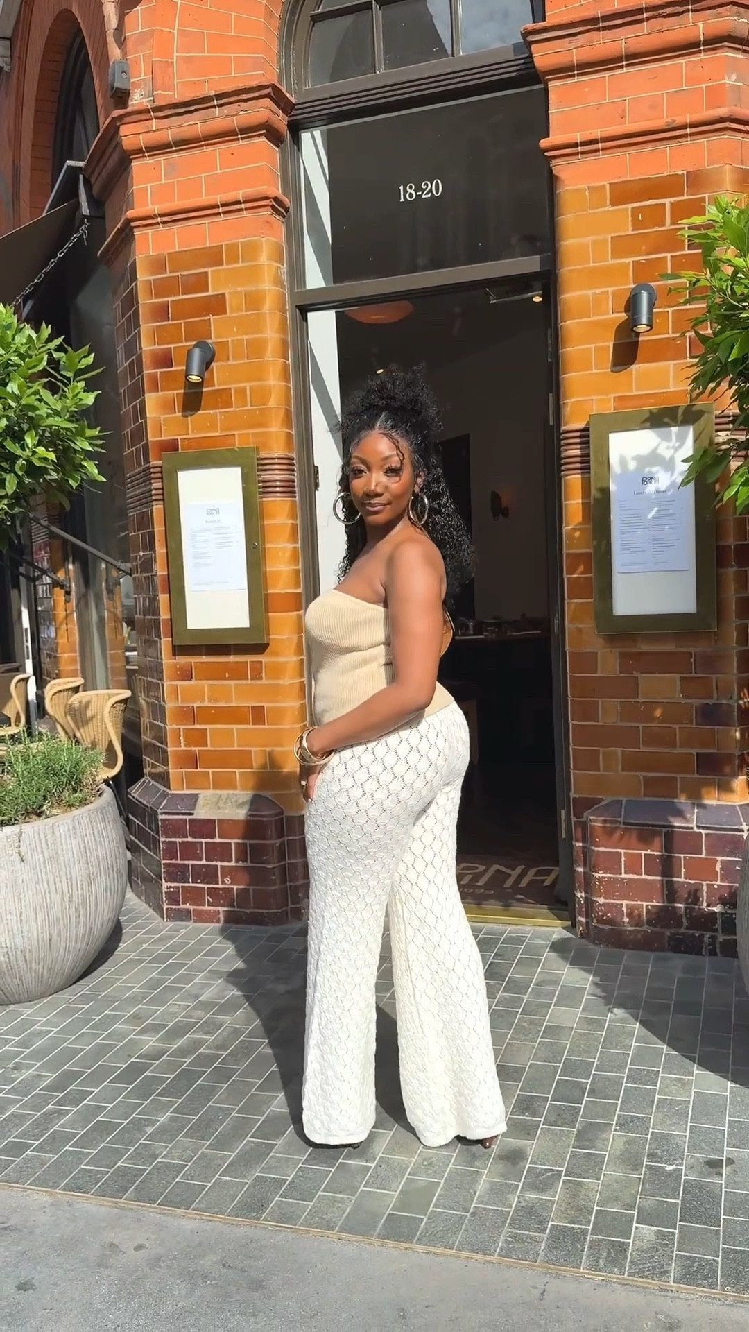 Brunch outfit idea 🥂
.
.
.
#lizlizlive #brunch #ootd #brunchootd