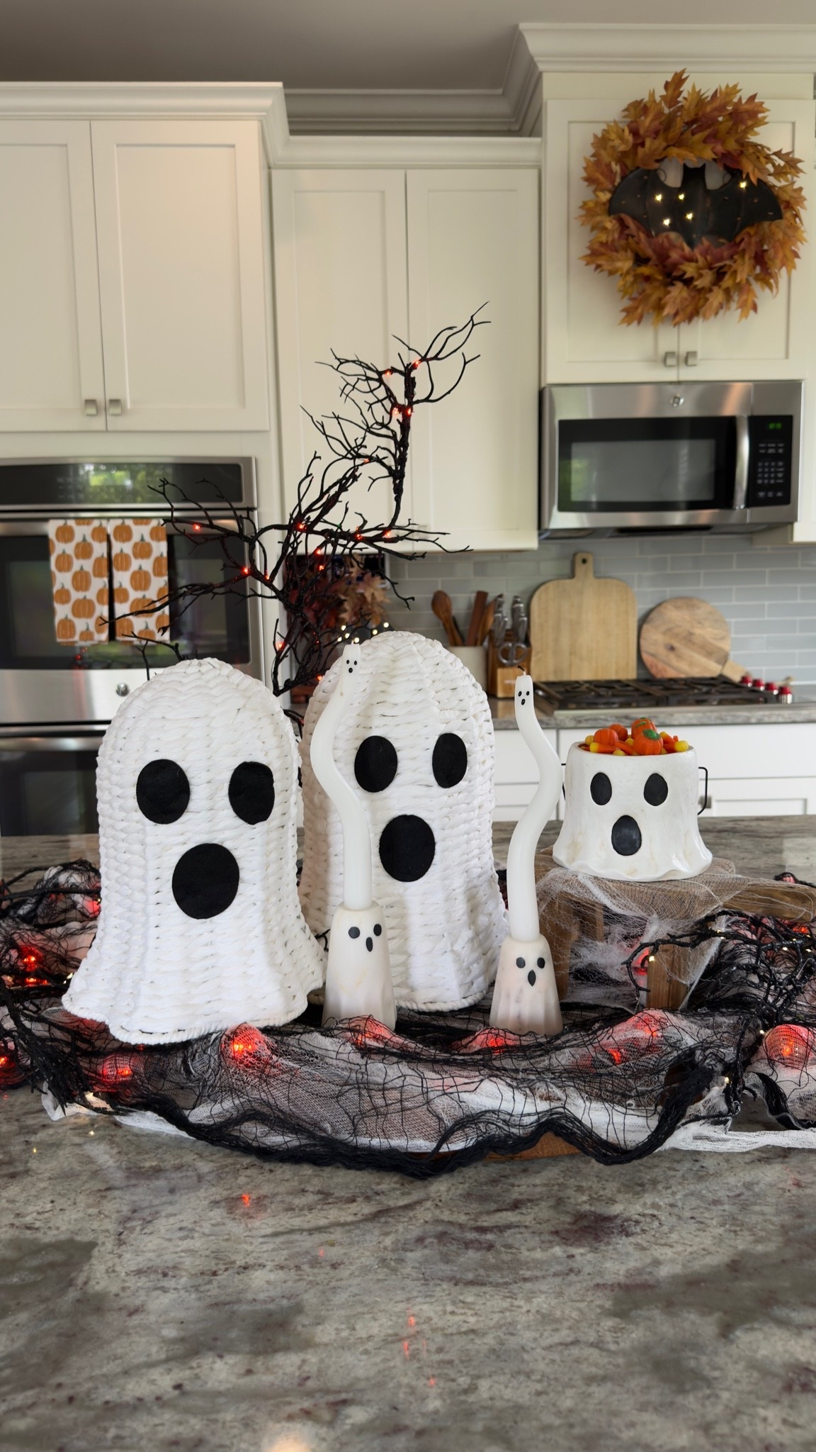 Use code GRELLA20 for 20% off your entire Mud Pie purchase! 👻