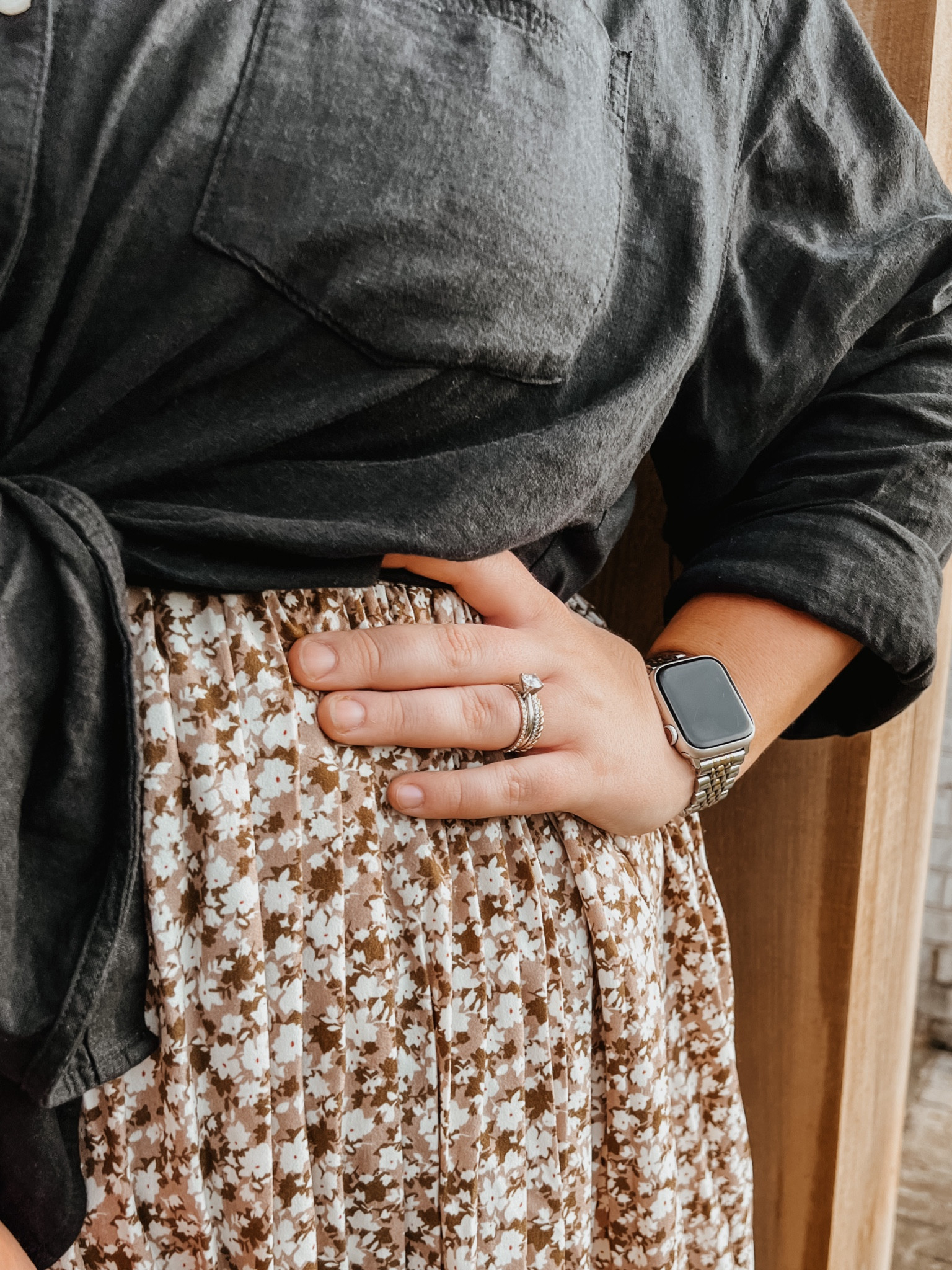 Love mixing silver + gold jewelry — this Apple Watch band compliments that perfectly 👏🏼🤩

#LTKstyletip #LTKcurves #LTKworkwear