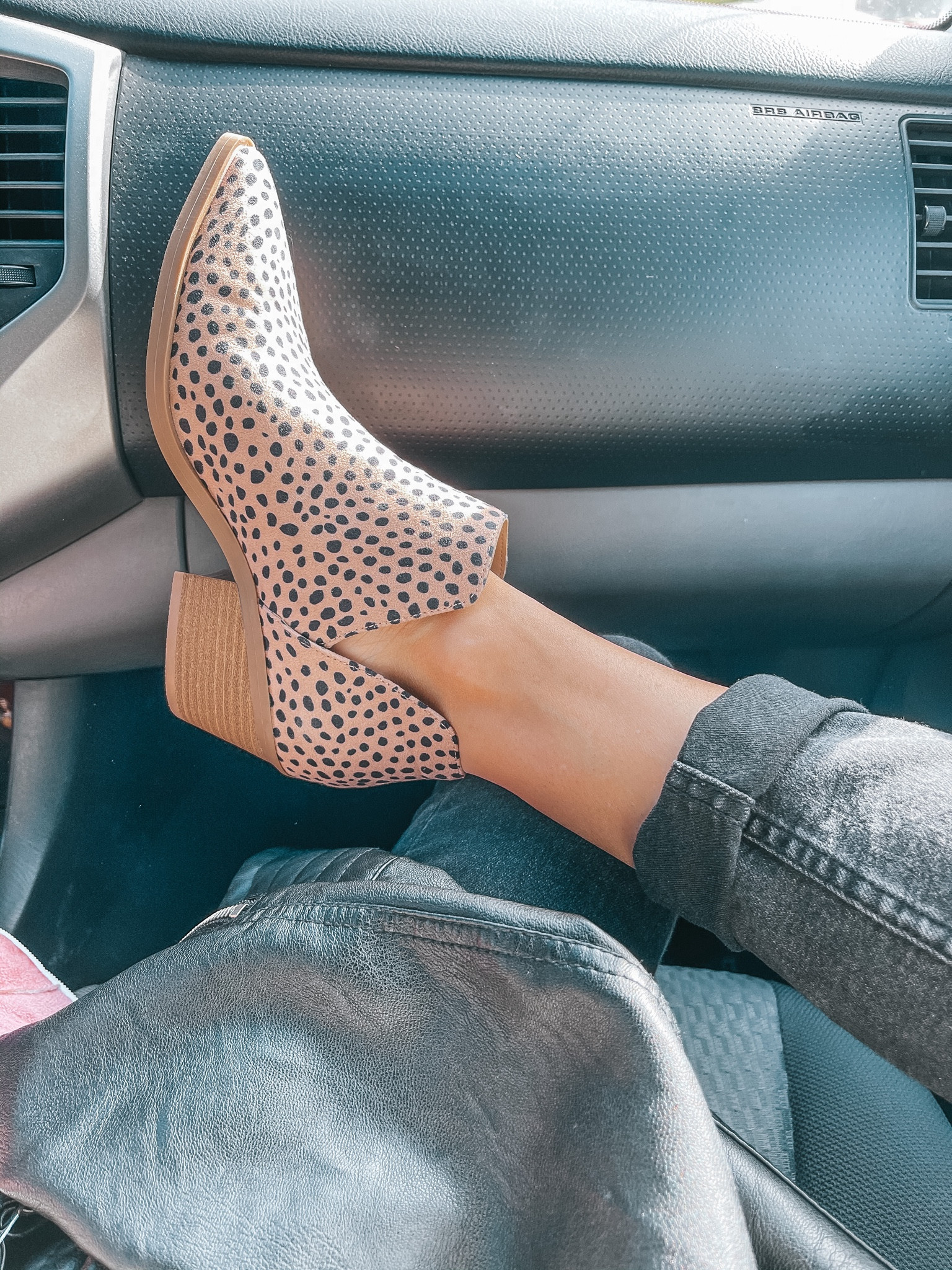 Bootie Season 🫶🏼

Animal print booties, black skinny jeans, jeans, high waisted jeans, faux leather jacket.

#LTKFallSale #LTKFindsUnder100 #LTKShoeCrush