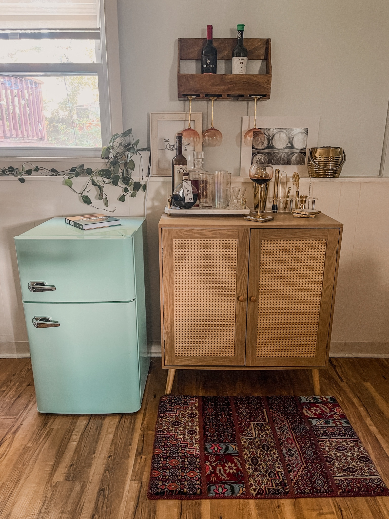 The most perfect bar cart cabinet from Amazon! 



#LTKStyleTip #LTKHome #LTKFindsUnder100