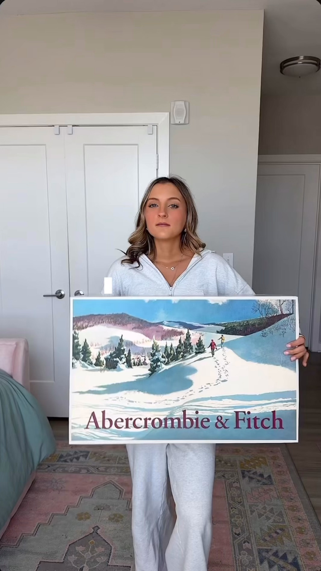 Abercrombie last chance for gifts sale! Up to 40% off everything + stack AFMCKENZIE for an extra 15% off 💕