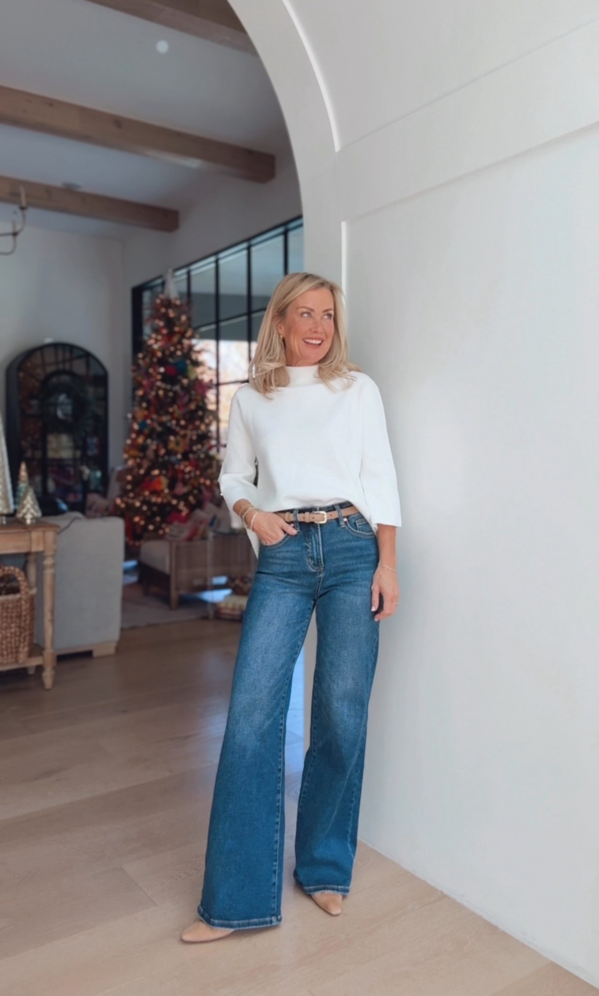 This classic sweater is about to sell out! 🤍 Run don’t walk for this timeless fit! Wearing size small.

#LTKGiftGuide #LTKSeasonal #LTKHoliday