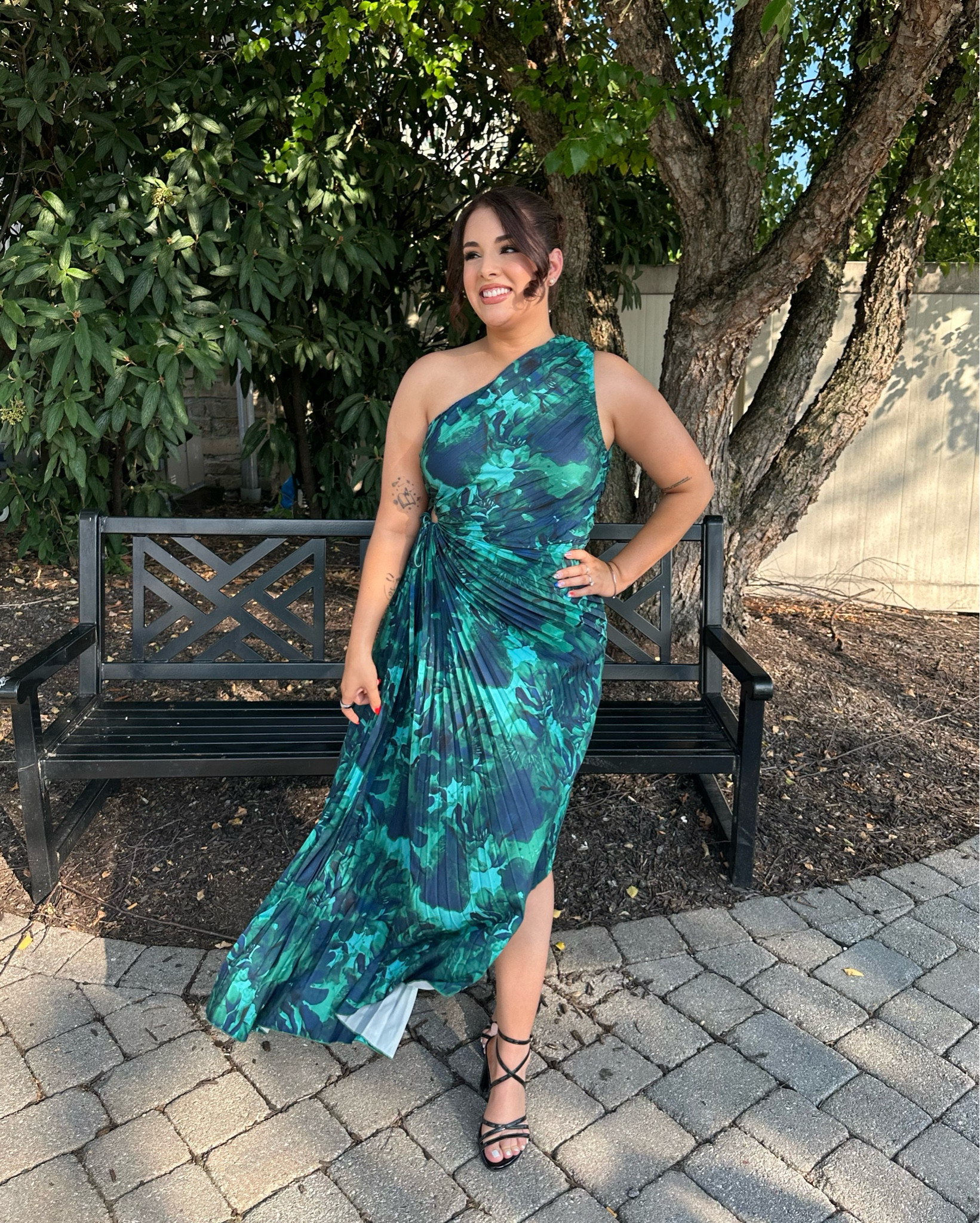 THE perfect spring/summer wedding guest dress!😍🤌🏻✨ #weddingguest #weddingguestdress #weddingdress #summerdress #springdress #summerwedding #springwedding 

#LTKSeasonal #LTKWedding