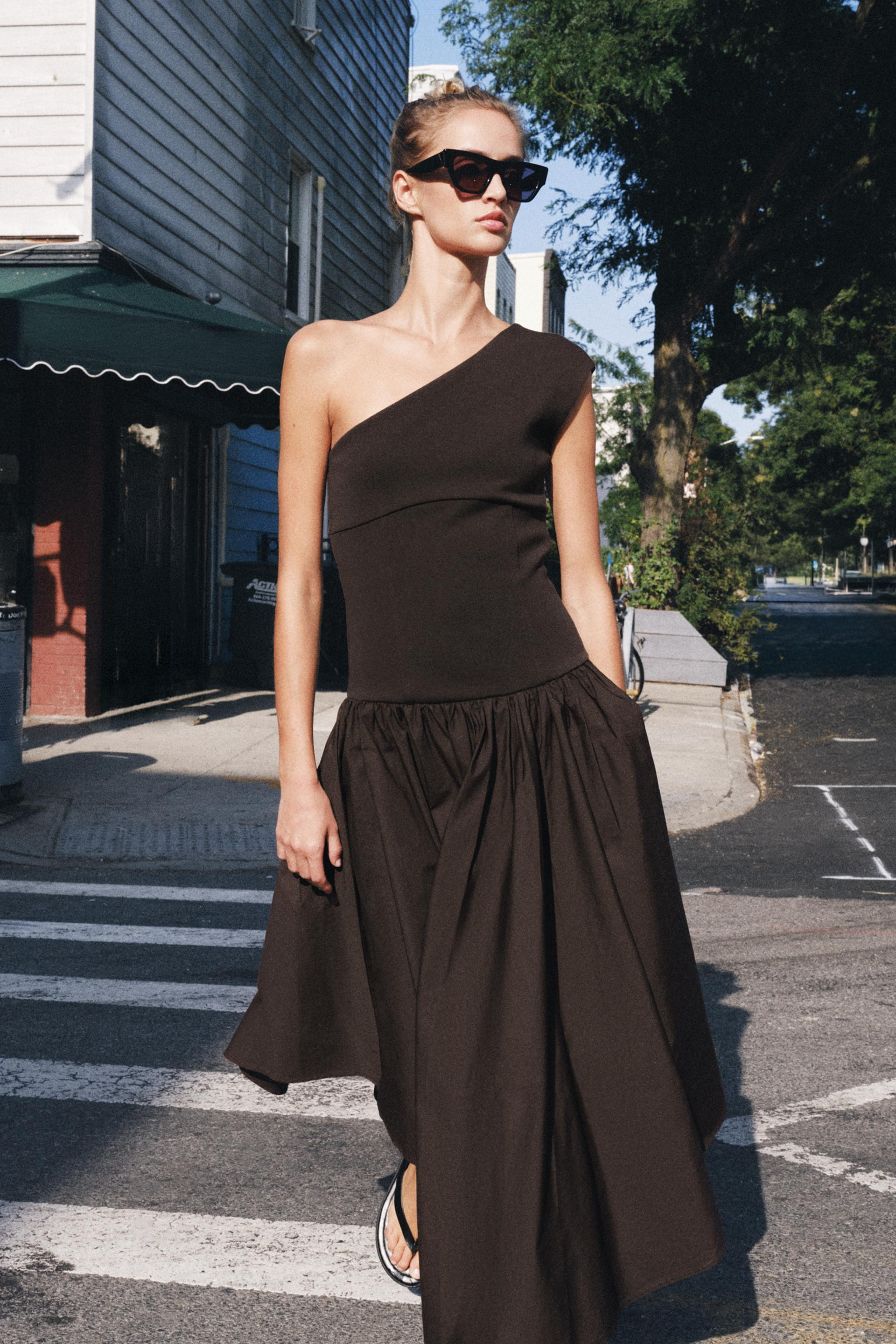 CONTRASTING ASYMMETRIC DRESS | Zara UK
