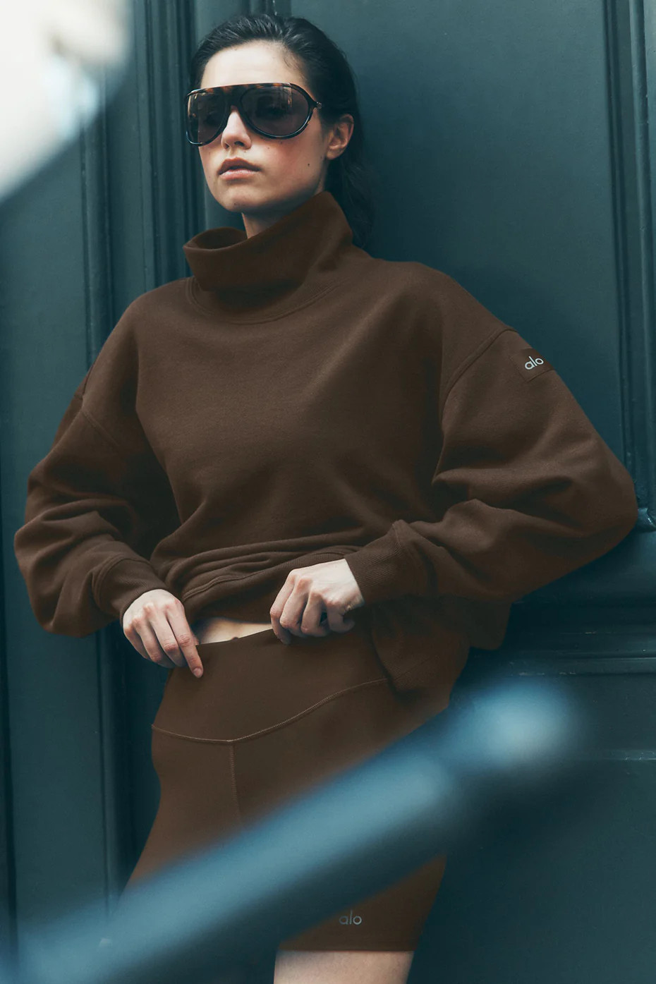 ALO | Hazy Mock Neck Pullover Top in Espresso Brown, Size: XS | Alo Yoga (US)