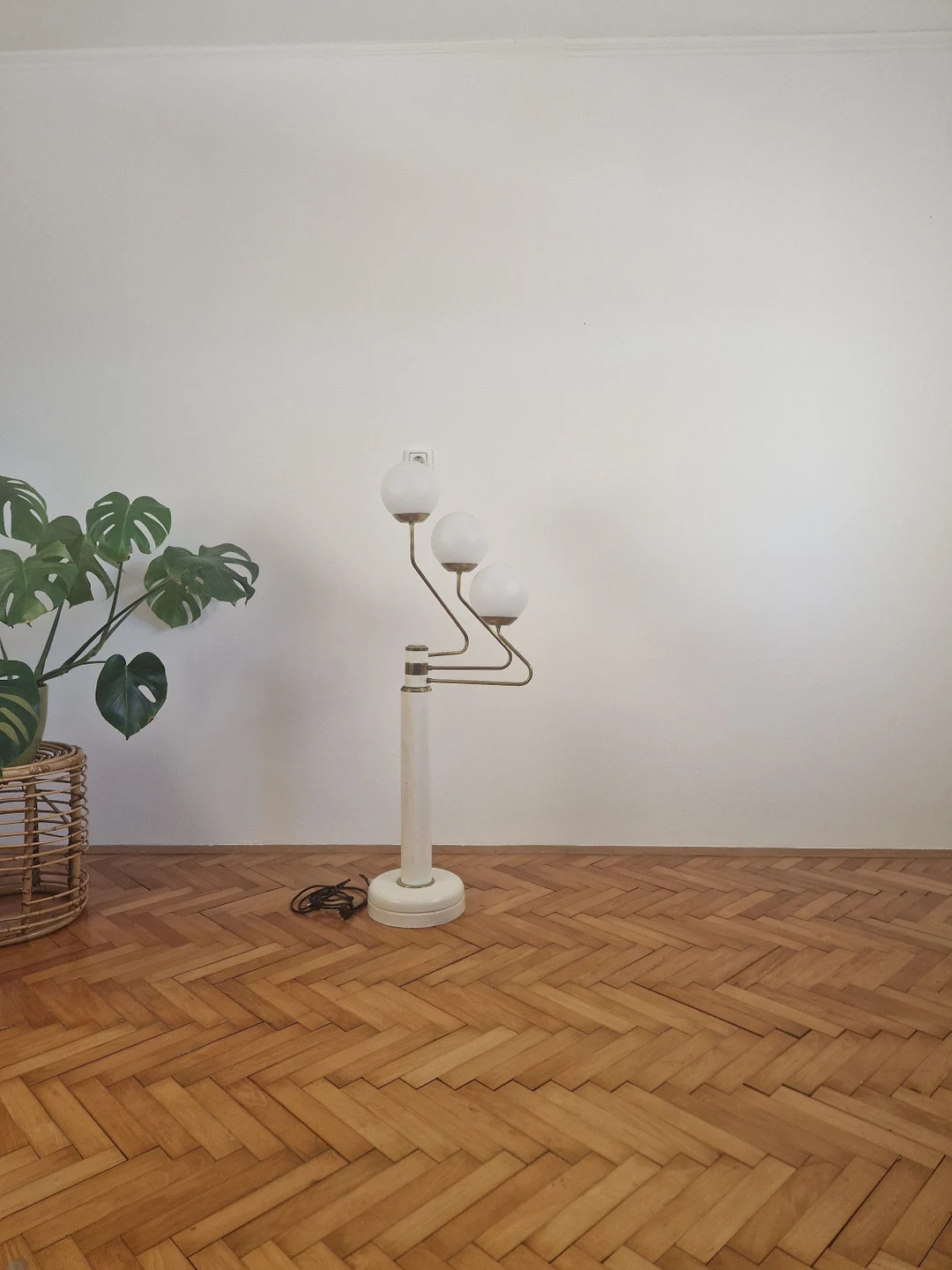 Elegant Mid-Century modern Floor Lamp / Space Age / Sputnik Lamp with 3 Glass Balls / Designer La... | Etsy (US)