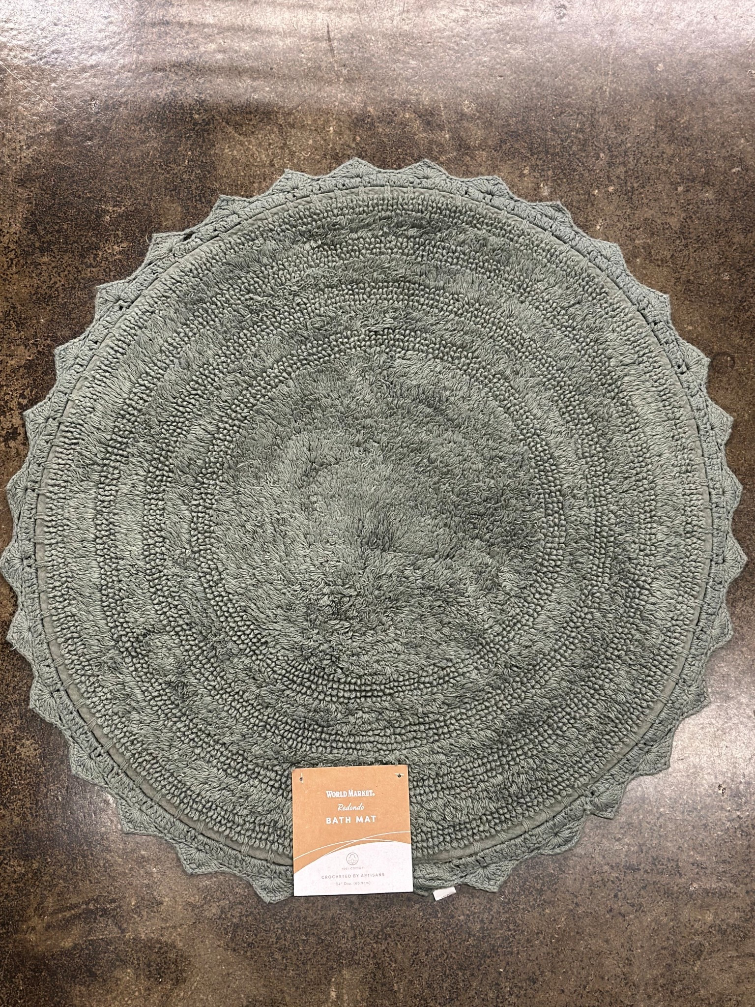 These bathmats are so pretty! 🤩
100% cotton and machine washable! 
#bathmat #cotton #machinewashable #worldmarket #bathroom #pretty #like #comment #save #share #follow 

#LTKFindsUnder50 #LTKHome #LTKFindsUnder100