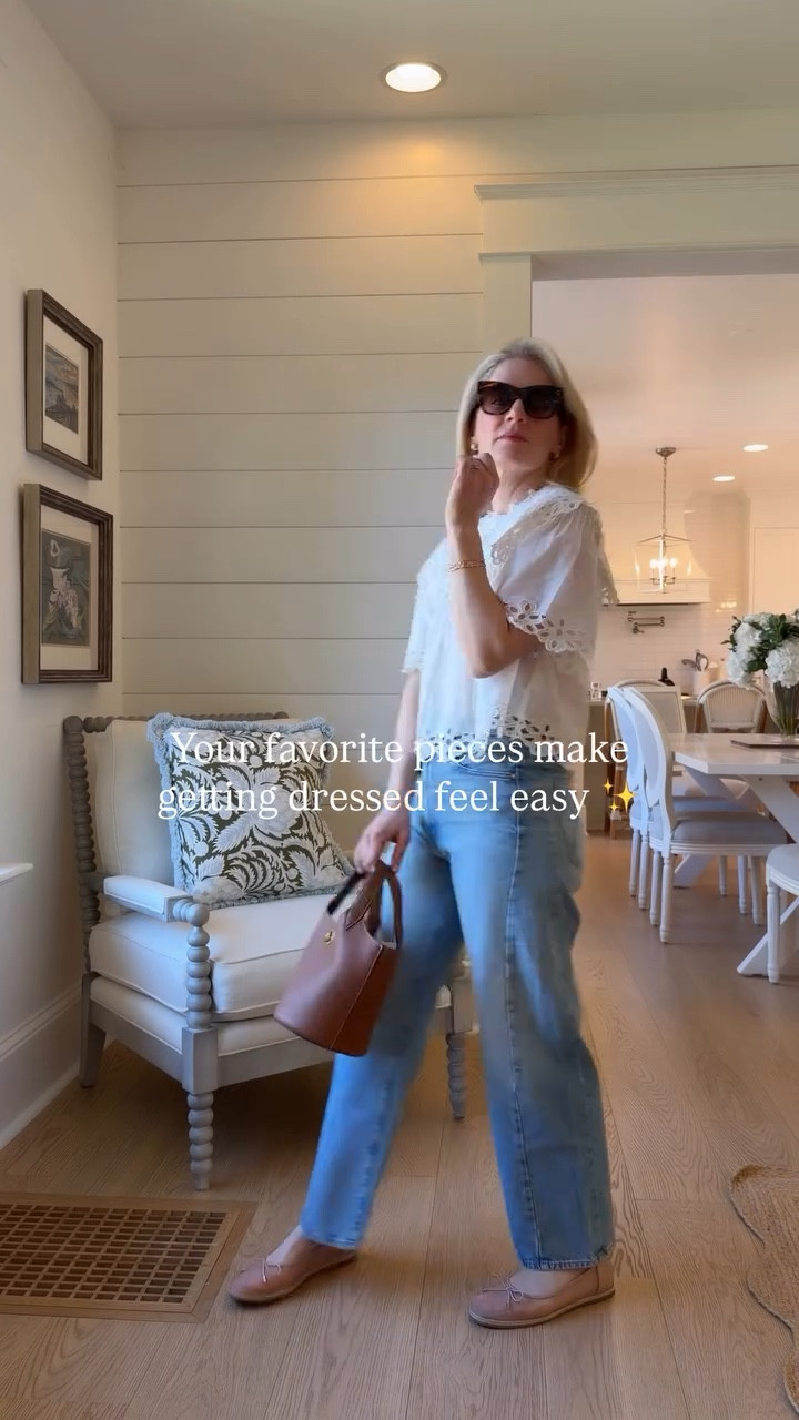 The outfit formula I always come back to when I’m in a rush 🤍
Lately it’s been light denim and a white eyelet top—easy, classic, and just works.

Say SPRING and I’ll send you everything 💌

Save for those “what do I wear” days. Easy spring outfits, everyday style, and outfit formulas you can wear on repeat.

#springoutfits #outfitformula #everydaystyle #blueandwhiteforever