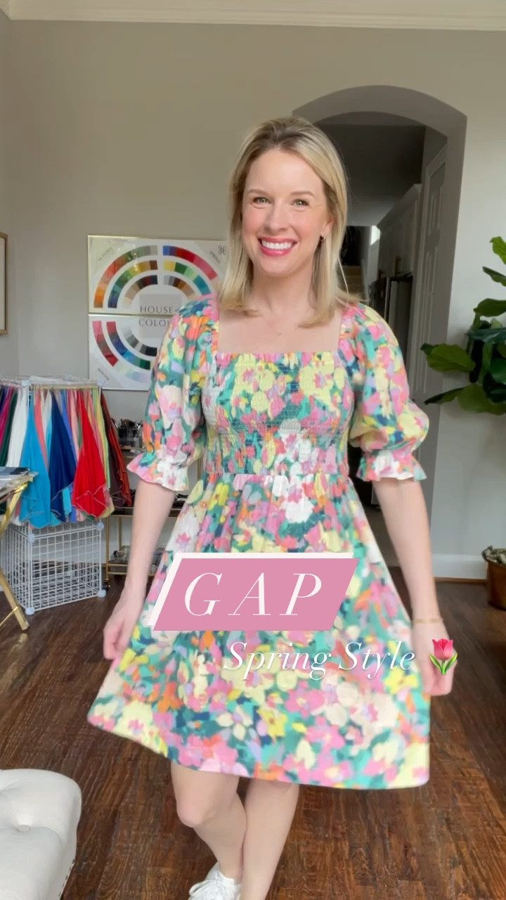 I’m loving these new spring styles I recently got from Gap! Puff sleeve dresses, the cutest matching sweats, and the smocked denim peplum 😍

#houseofcolour #hoc #hocspring #classicingenue #tryon #tryonhaul #haul #clothinghaul #springdress #vacationoutfit 

#LTKsalealert #LTKwedding #LTKFind