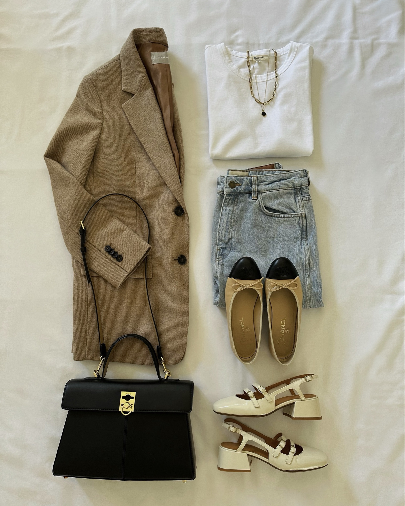 Fall outfit, summer outfit, denim, blazer, classic outfit



#LTKSeasonal #LTKFindsUnder100 #LTKStyleTip