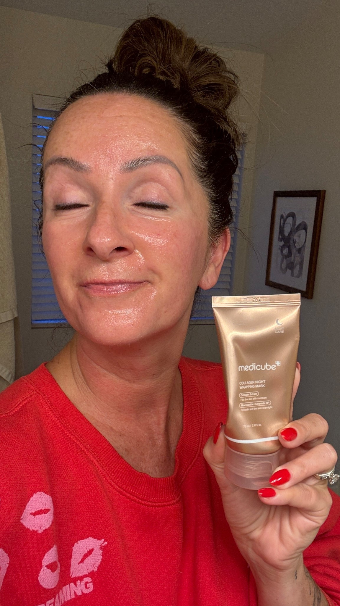 Glass Skin Korean Overnight Collagen Mask. 
10/10