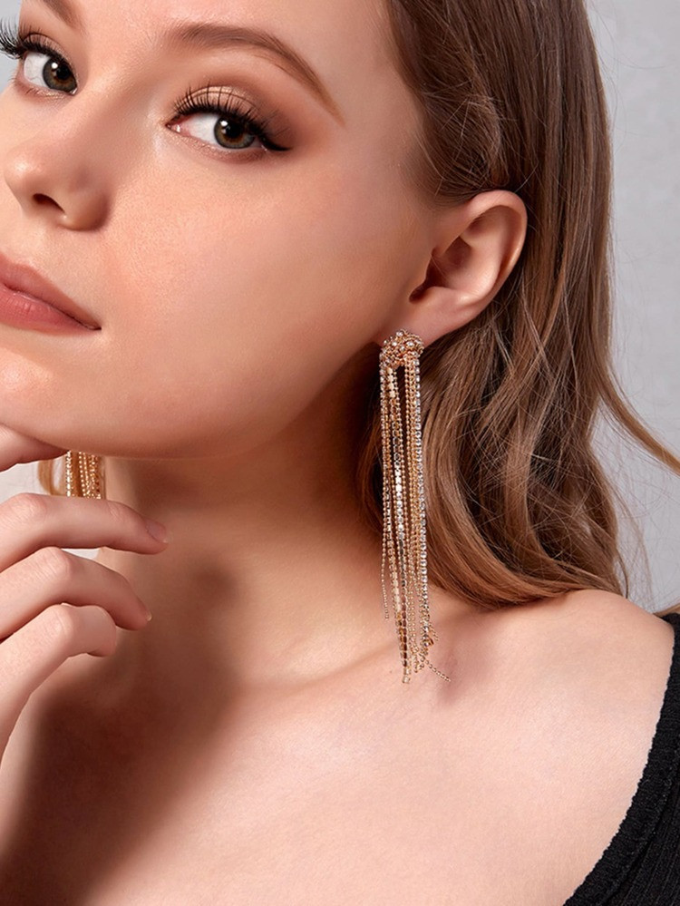 SHEIN Belle Rhinestone Tassel Decor Drop Earrings | SHEIN