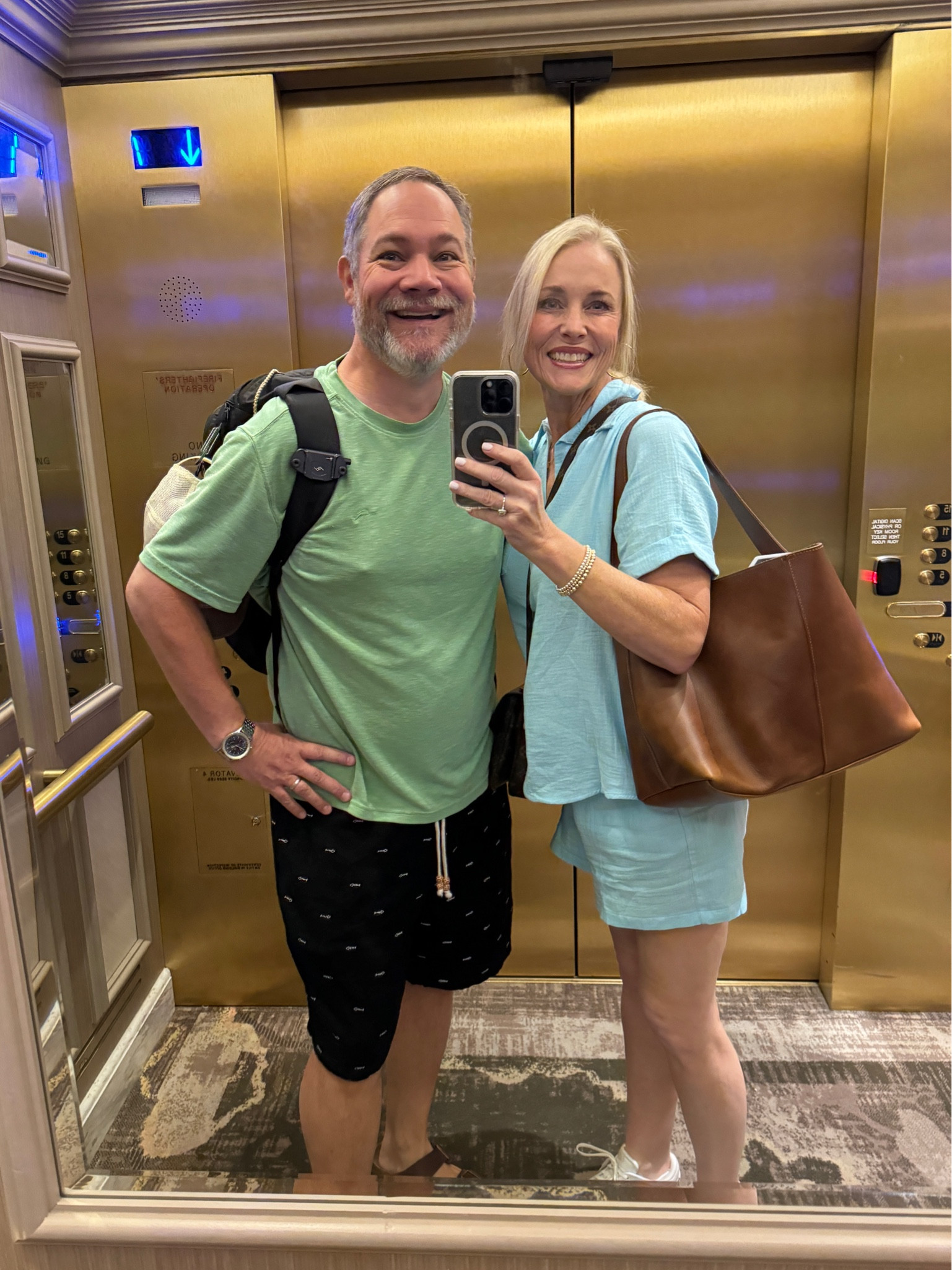 Sunday Elevator OOTD 

#LTKFindsUnder50 #LTKOver40 #LTKStyleTip