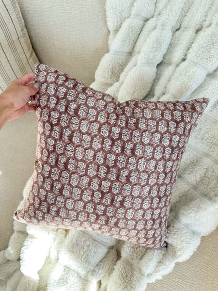 Floral pillow covers size 18x18. I use 20x20 inserts to give the pillow a full look - pair with a cozy faux fur blanket for your living room couch. 



#LTKhome #LTKfindsunder50 #LTKstyletip