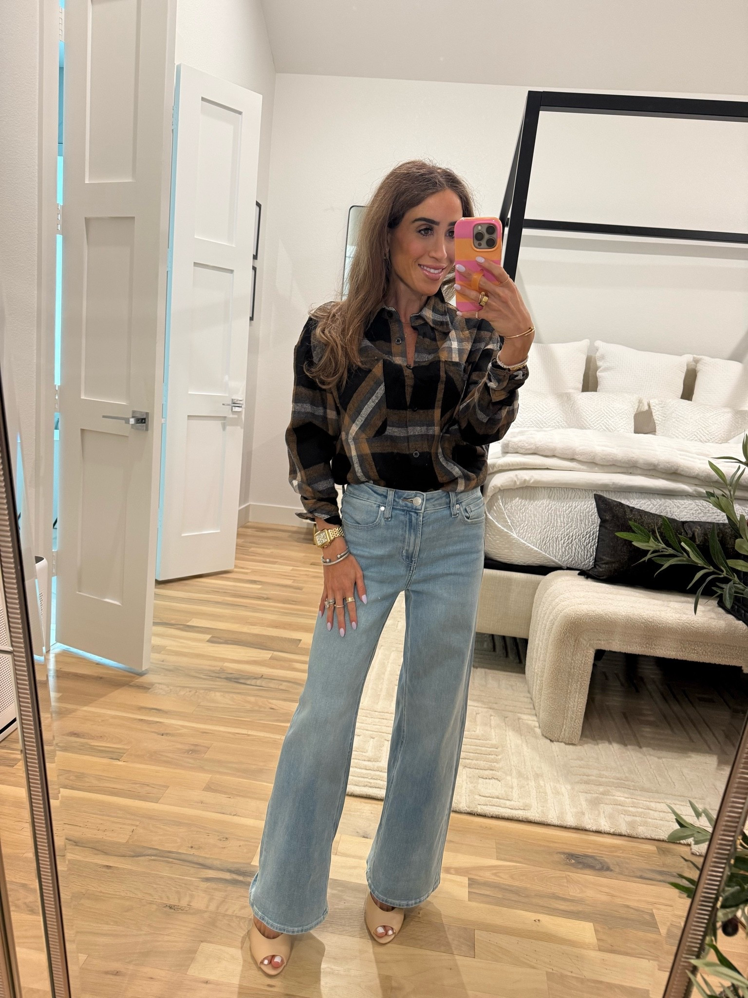 Cute fall outfit idea wearing smallest size in flannel and size 24 petite in jeans
Fall outfit idea

#LTKPetite #LTKHome #LTKSeasonal