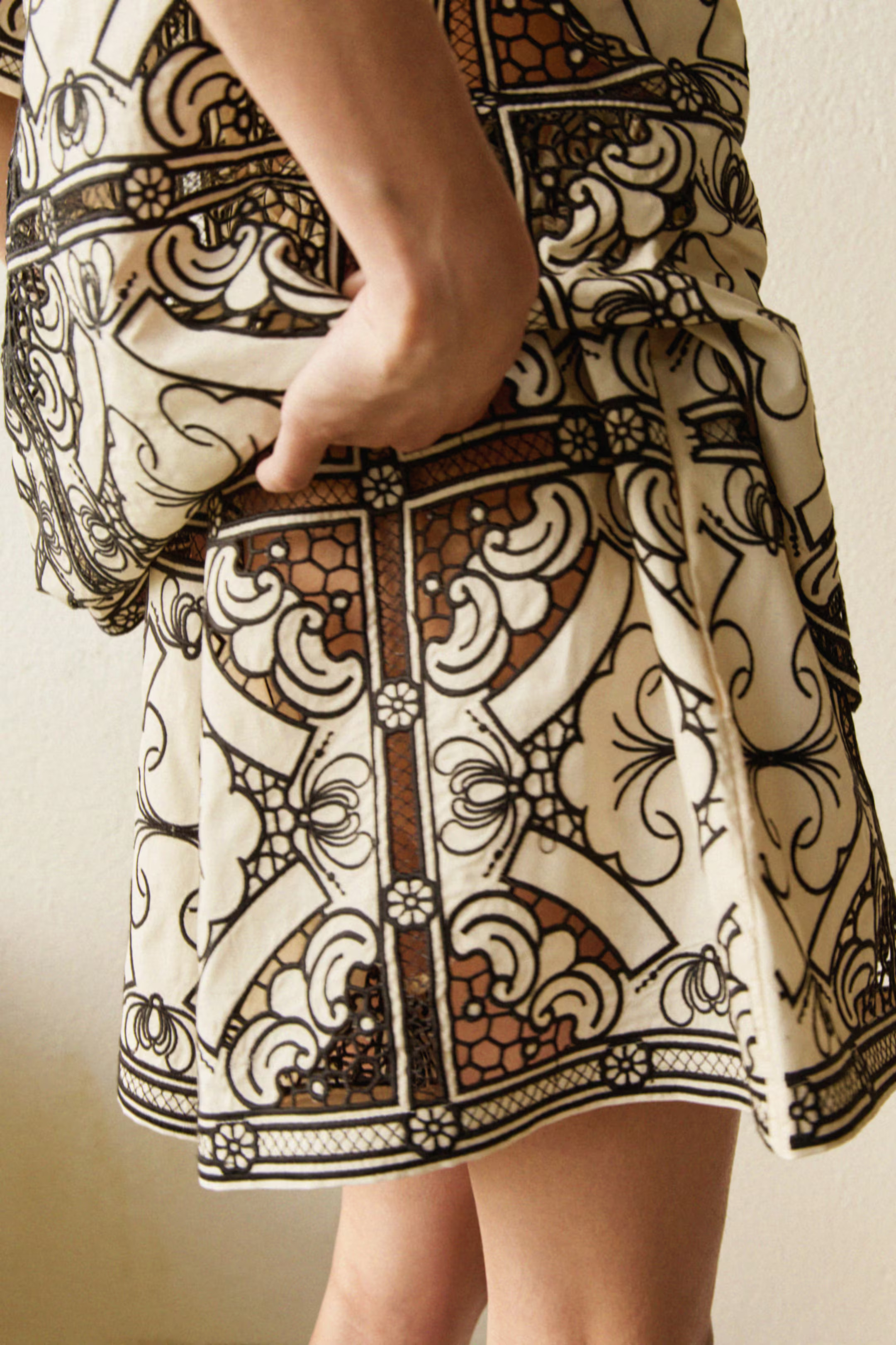 Embroidered paper bag shorts | H&M (UK, MY, IN, SG, PH, TW, HK)