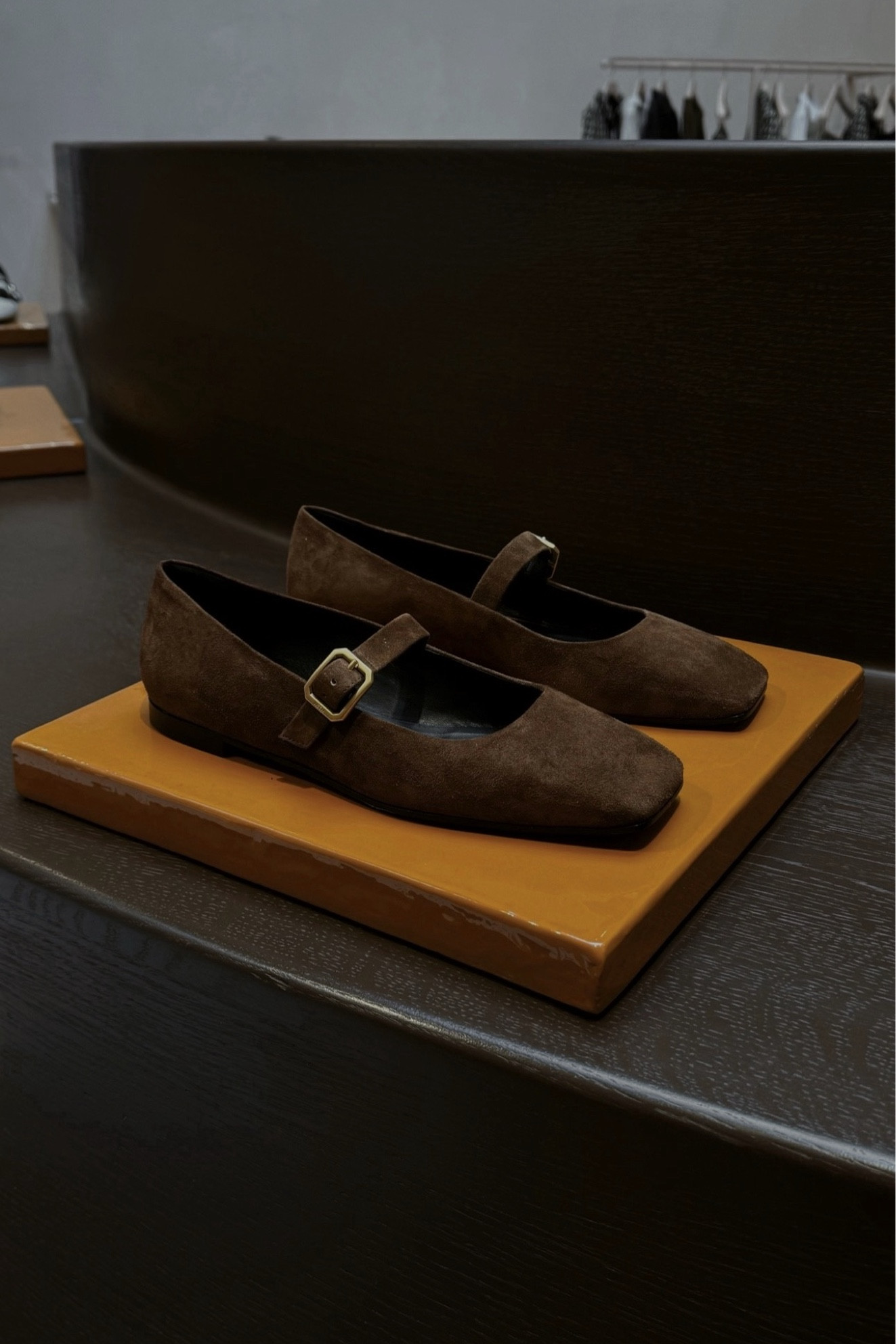 Autumn flats I love 💼🍂

Suede shoes / Mary Jane’s / ballet flats / autumnal style / autumn shoes / autumn tones 



#LTKstyletip #LTKSeasonal #LTKshoecrush