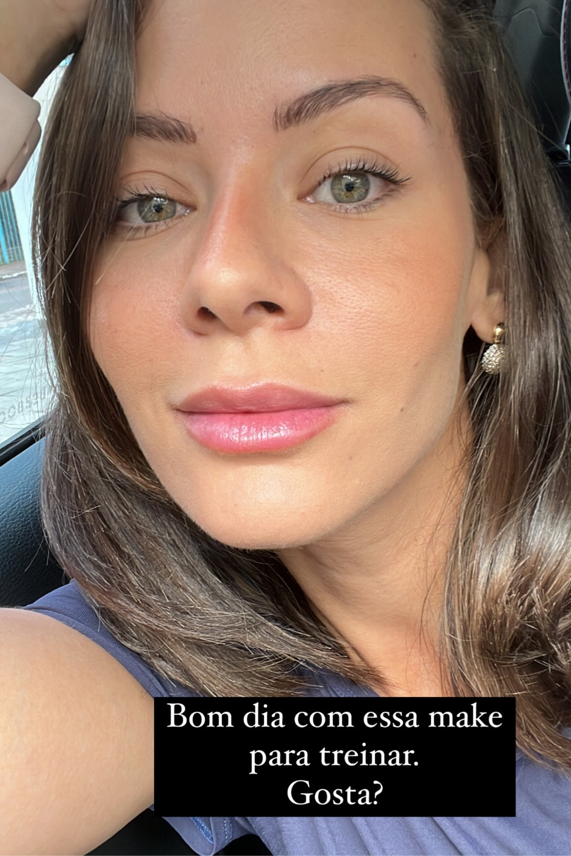 Uso protetor solar da isdin com
Cor, pó compacto, blush, rímel e balm. Produtos abaixo

#LTKbrasil #LTKbeauty