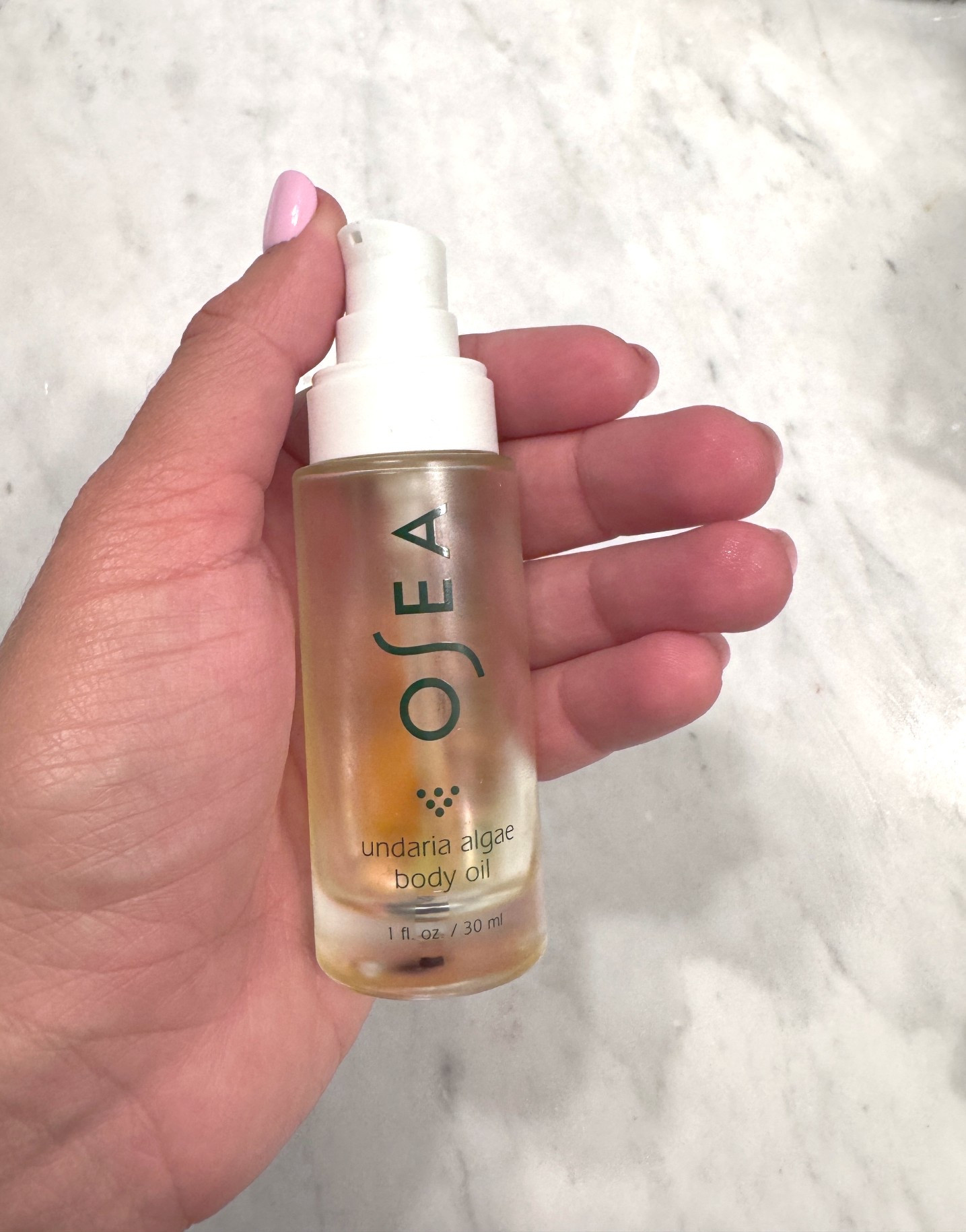 Silky skin in a bottle ✨
This OSEA Undaria Algae Body Oil is my go-to for deep hydration and a natural glow 🌿💧 Lightweight, non-greasy, and spa vibes in every drop.

#GlowingSkin #SelfCareRitual #CleanBeauty #BodyCare #OSEA #SkincareRoutine #HydrationGoals

#LTKBeauty