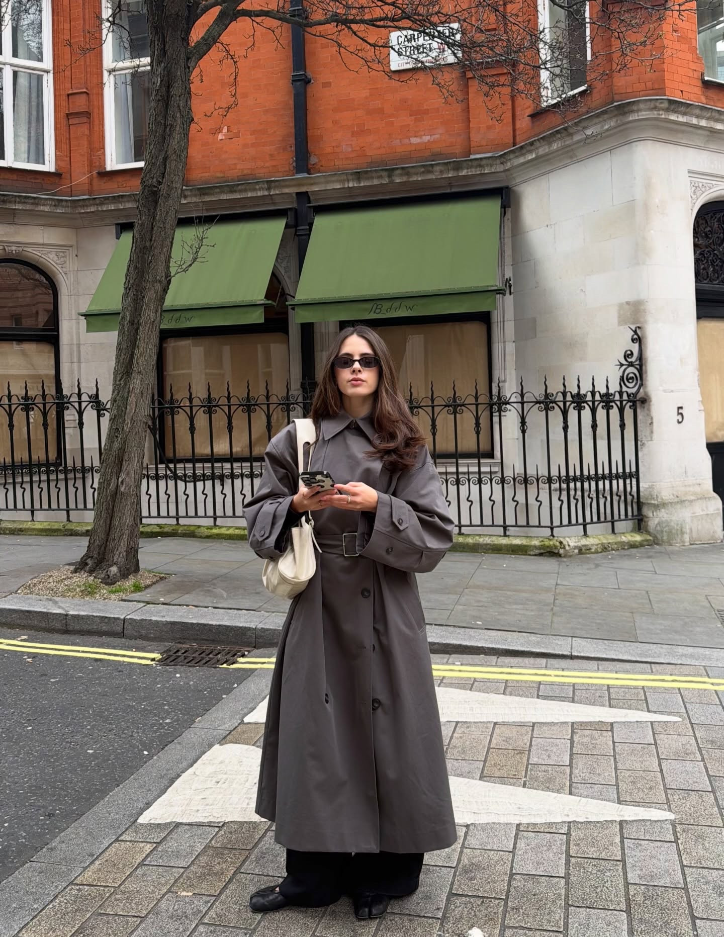 trench coat season is here & the tabis are back out🧥