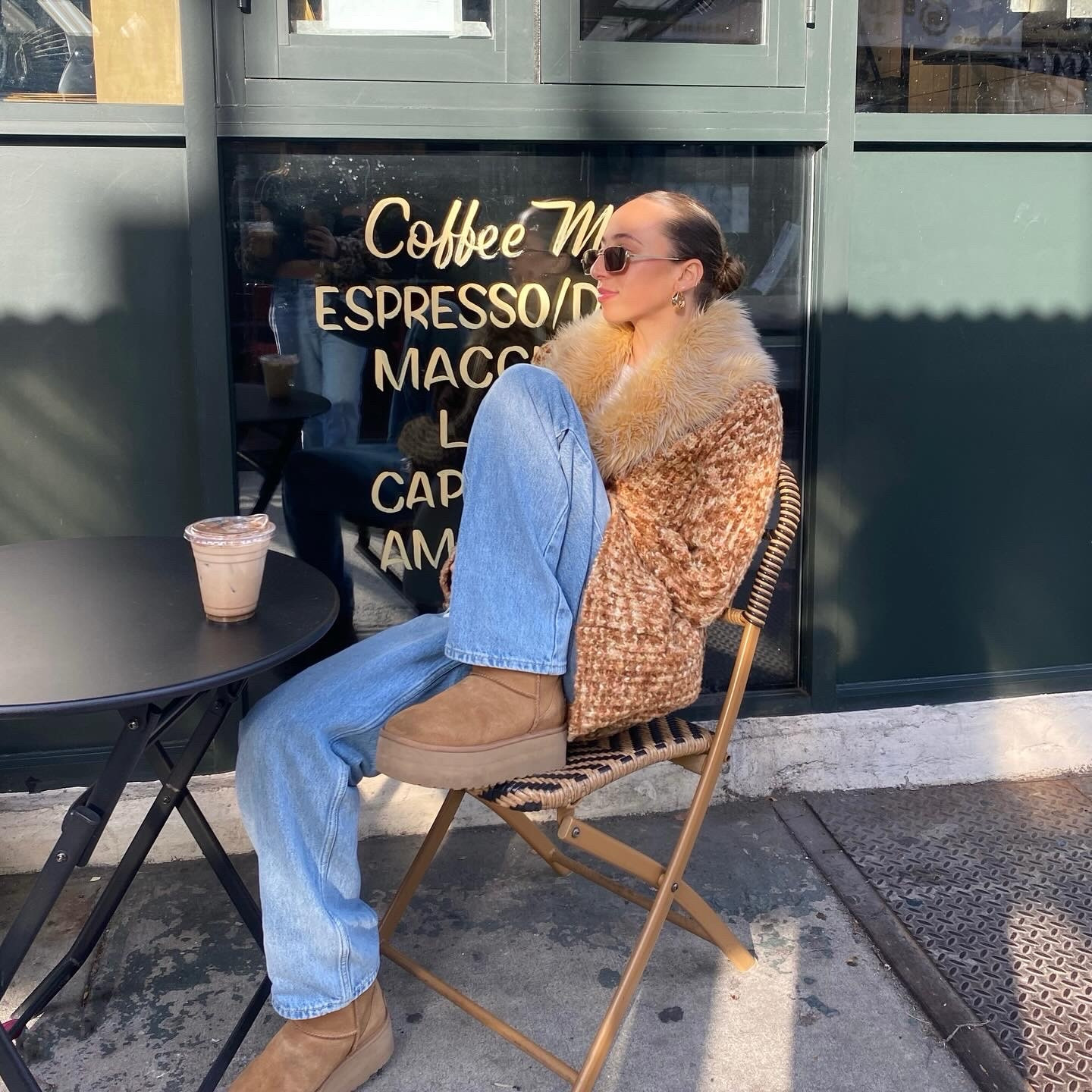 fur collar jacket, cozy fall outfit, low rise jeans, platform uggs, nyc outfitts

#LTKfindsunder100 #LTKstyletip #LTKSeasonal