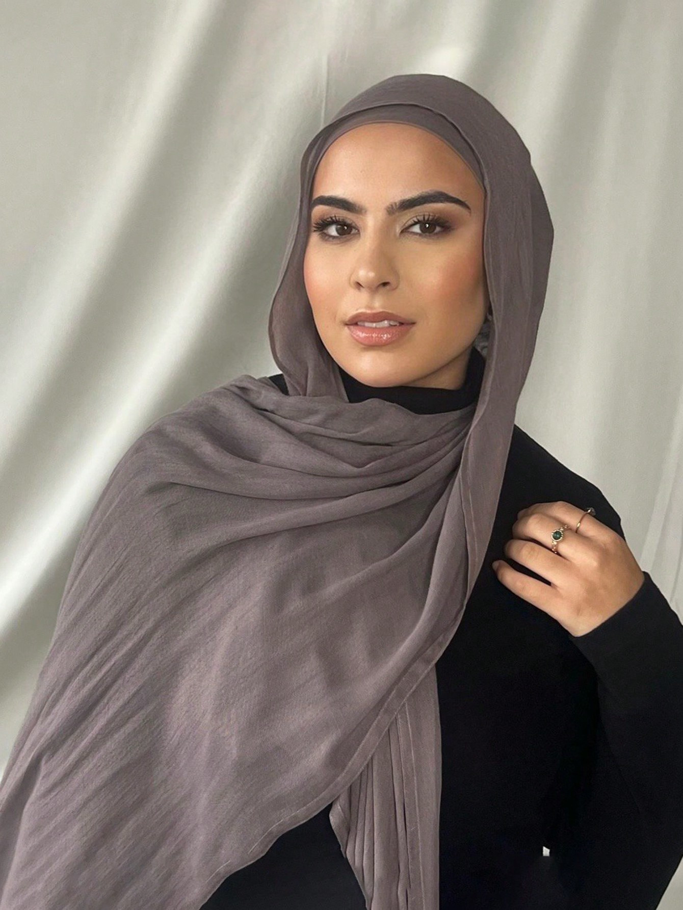 1pc Women Silky Wide-Brimmed Headscarf, Fashion Breathable Long Hijab, Muslim Sun Protection Scar... | SHEIN