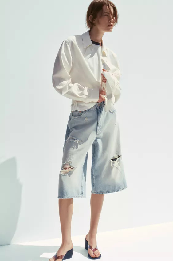 MID-RISE RIPPED DENIM BERMUDA JORTS | Zara US