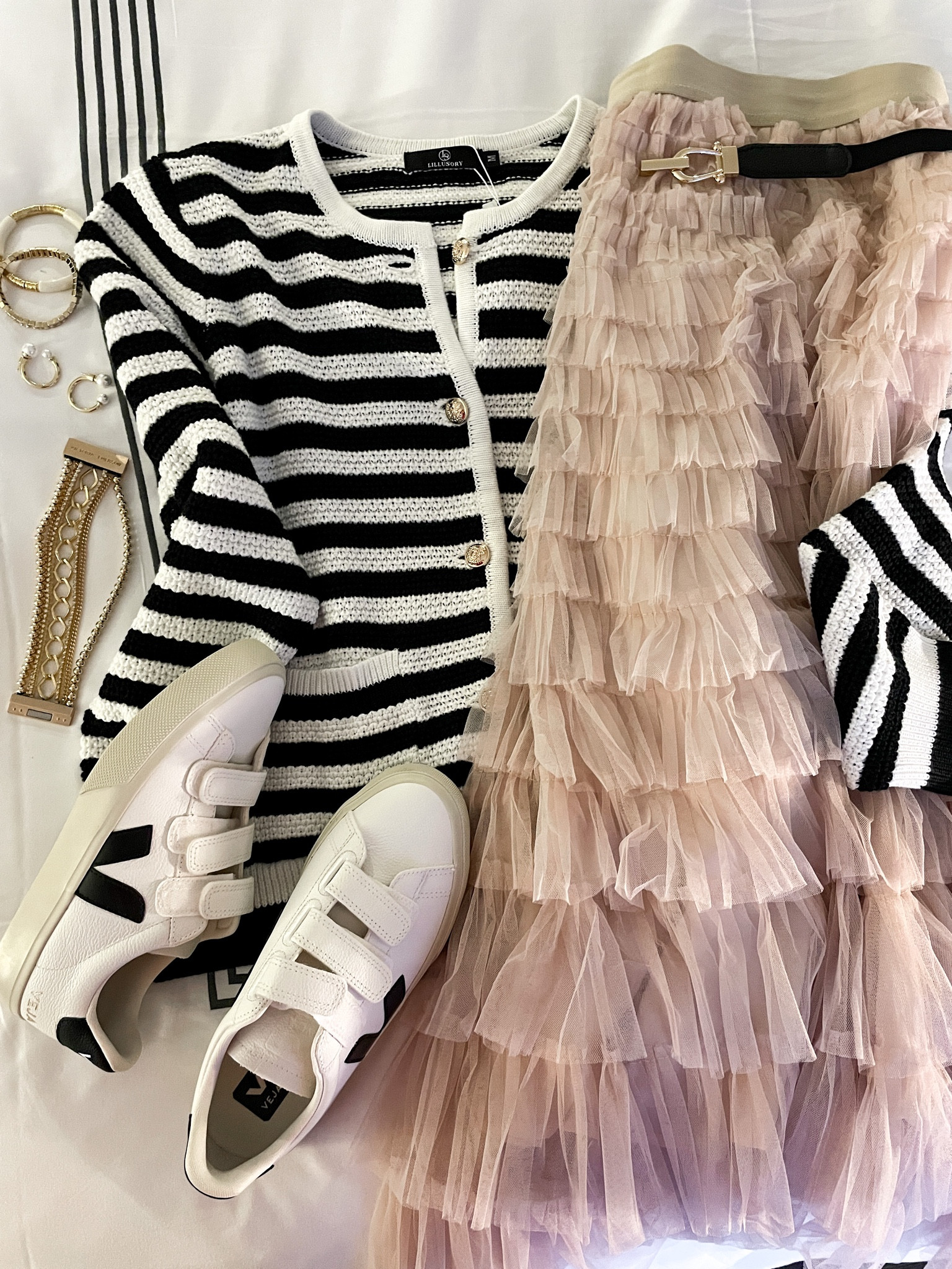 LTKCon outfit, Amazon fashion, Amazon outfit, tulle skirt, lady jacket, Vejas 

#LTKsalealert #LTKCon #LTKfindsunder50