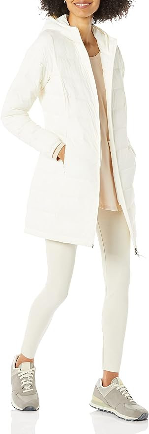 Amazon Essentials Women's Lightweight Water-Resistant Packable Puffer Coat | Amazon (US)