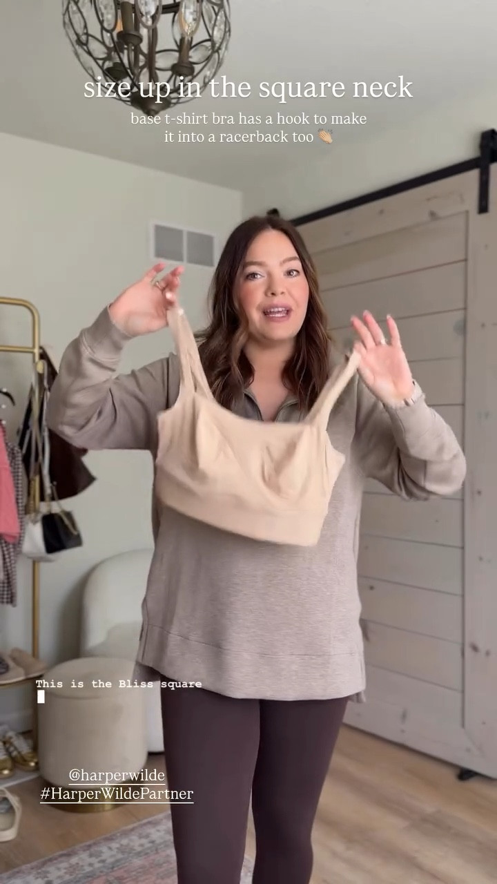 Square neck bra // suggest sizing up 

#LTKMidsize #LTKmomlife #LTKselfcare