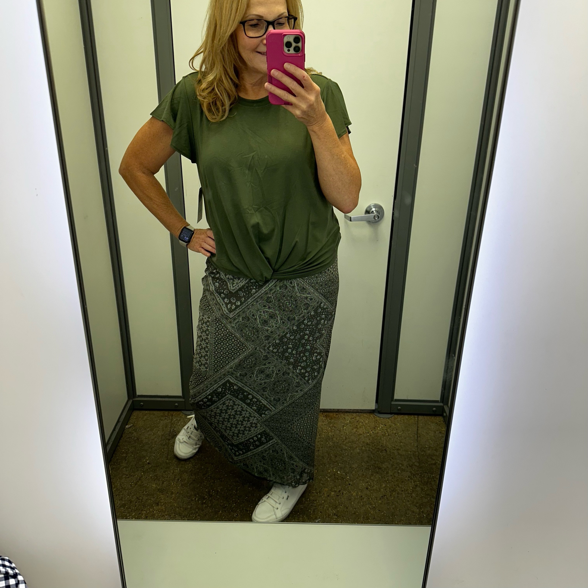 Mesh maxi skirt , so cool and comfy, tons of stretch,$11.00 ,sizes XS-4X.
Tie twist top $11, four colors, xs-3x
TOTAL OUTFIT $22

#LTKSaleAlert #LTKxWalmart #LTKTravel