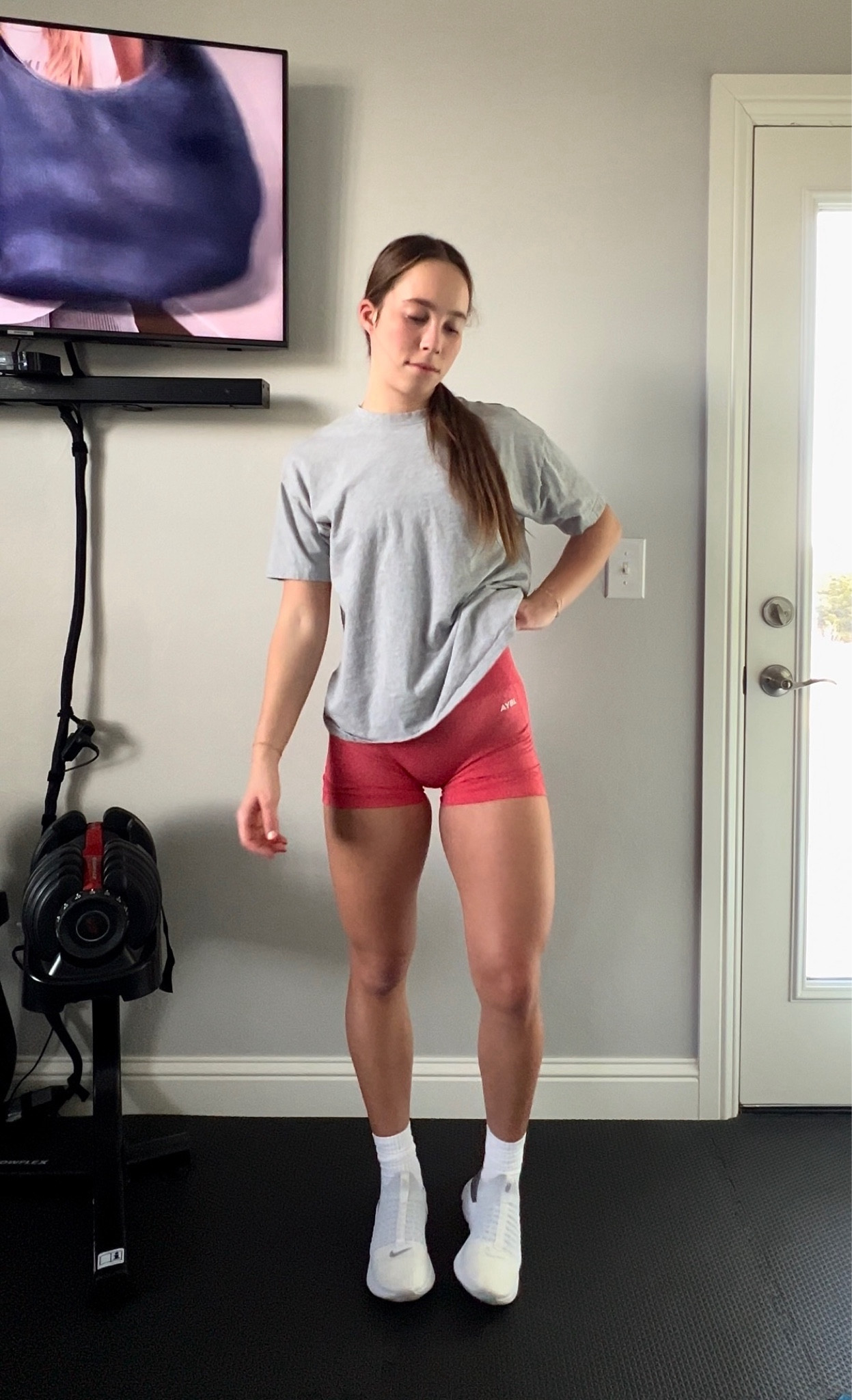 Leg day gym fit
- Set from AYBL  (linked similar products!)

#LTKfitness #LTKstyletip #LTKGiftGuide