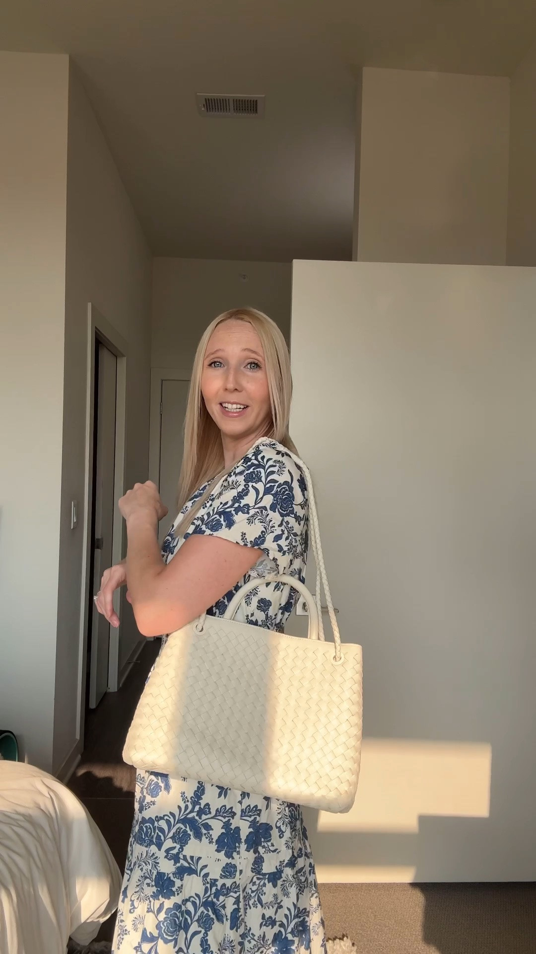 First time ordering a Quince handbag and I’m in LOVE!

This Italian leather handbag is so pretty, it’s an off-white cream - the exact color is bone on the website. It’s a great size and the perfect everyday purse!

Leather handbag, everyday bag, crossbody bag, leather shoulder bag, quince purse, quince finds, cream purse

#LTKgrwm #LTKSaleAlert #LTKSeasonal