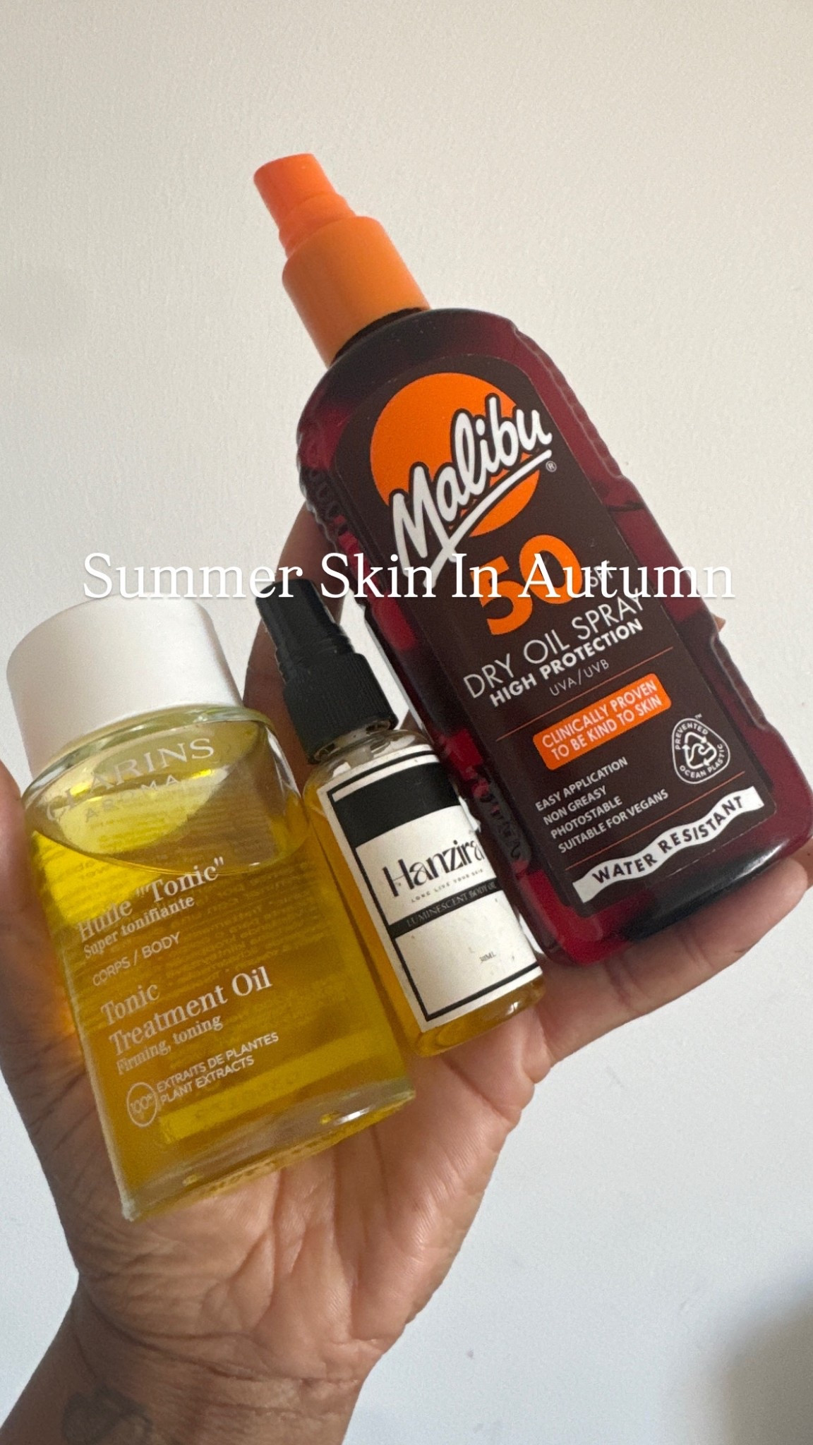 𝐈𝐦𝐦𝐚 𝐊𝐞𝐞𝐩 𝐆𝐥𝐨𝐰𝐢𝐧𝐠 𝐖𝐢𝐭𝐡 𝐓𝐡𝐞𝐬𝐞!

Summer ☀️ Is Apparently Over BUT My Skin Will STILL Look 😍

🔗 In My LTK 

#skincare #suncreen #skincareproducts #clarins #clarins #skincarecommunity #influencer #skincareaddict #malibusun #malibu #sunoil #spf #spfprotection #skincareroutine #suncare #suncareessentials

#LTKover50style #LTKstyletip #LTKbeauty