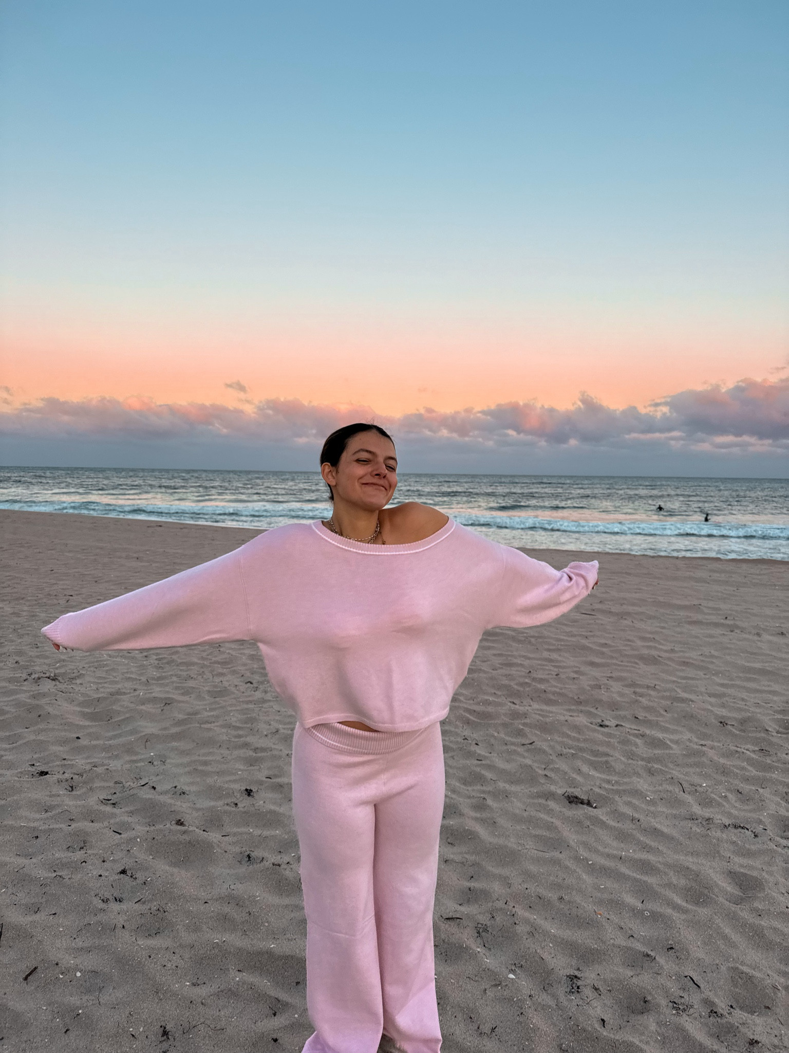 comfy set, pink, sweat set 

#LTKTravel #LTKSwim #LTKSeasonal