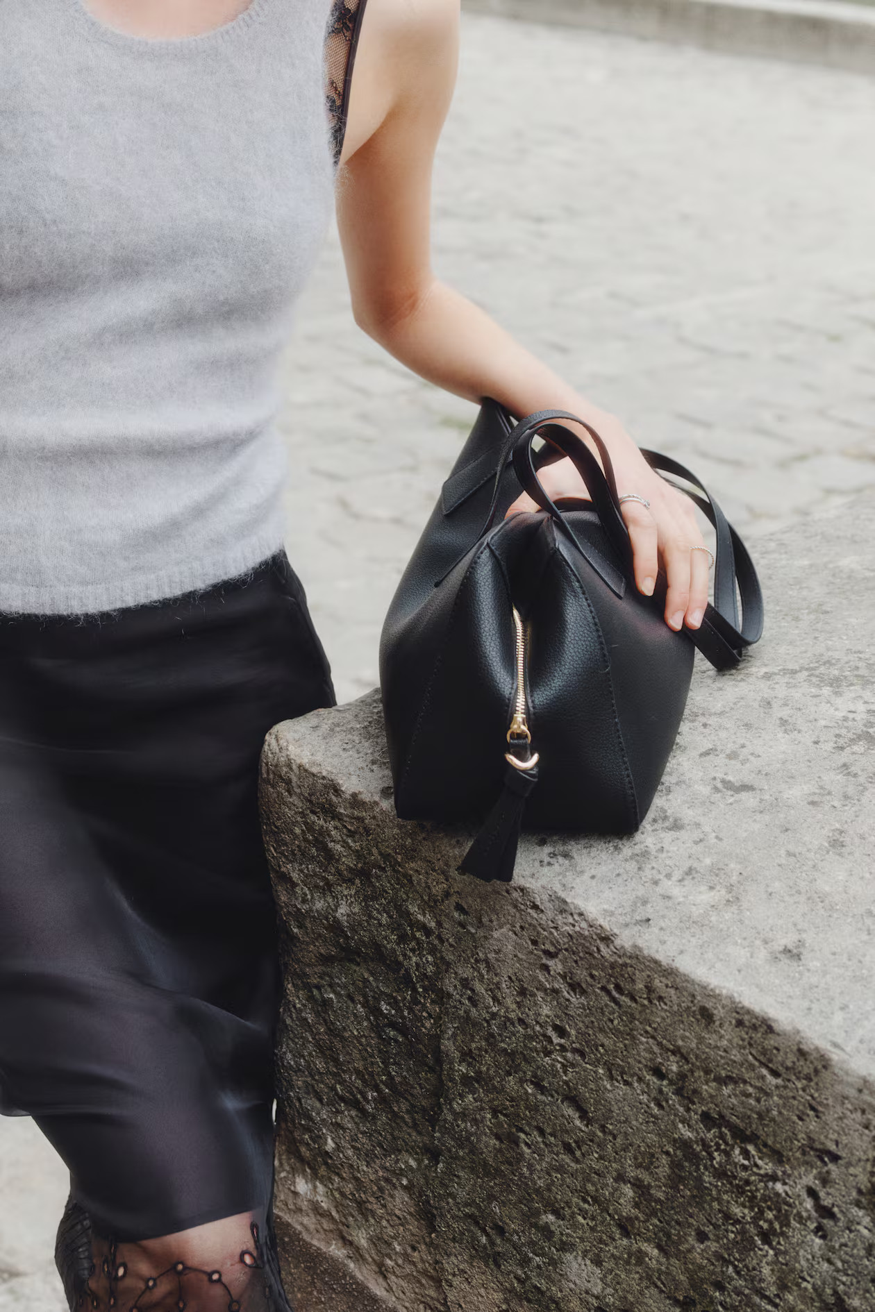 Rectangular shoulder bag | H&M (UK, MY, IN, SG, PH, TW, HK)